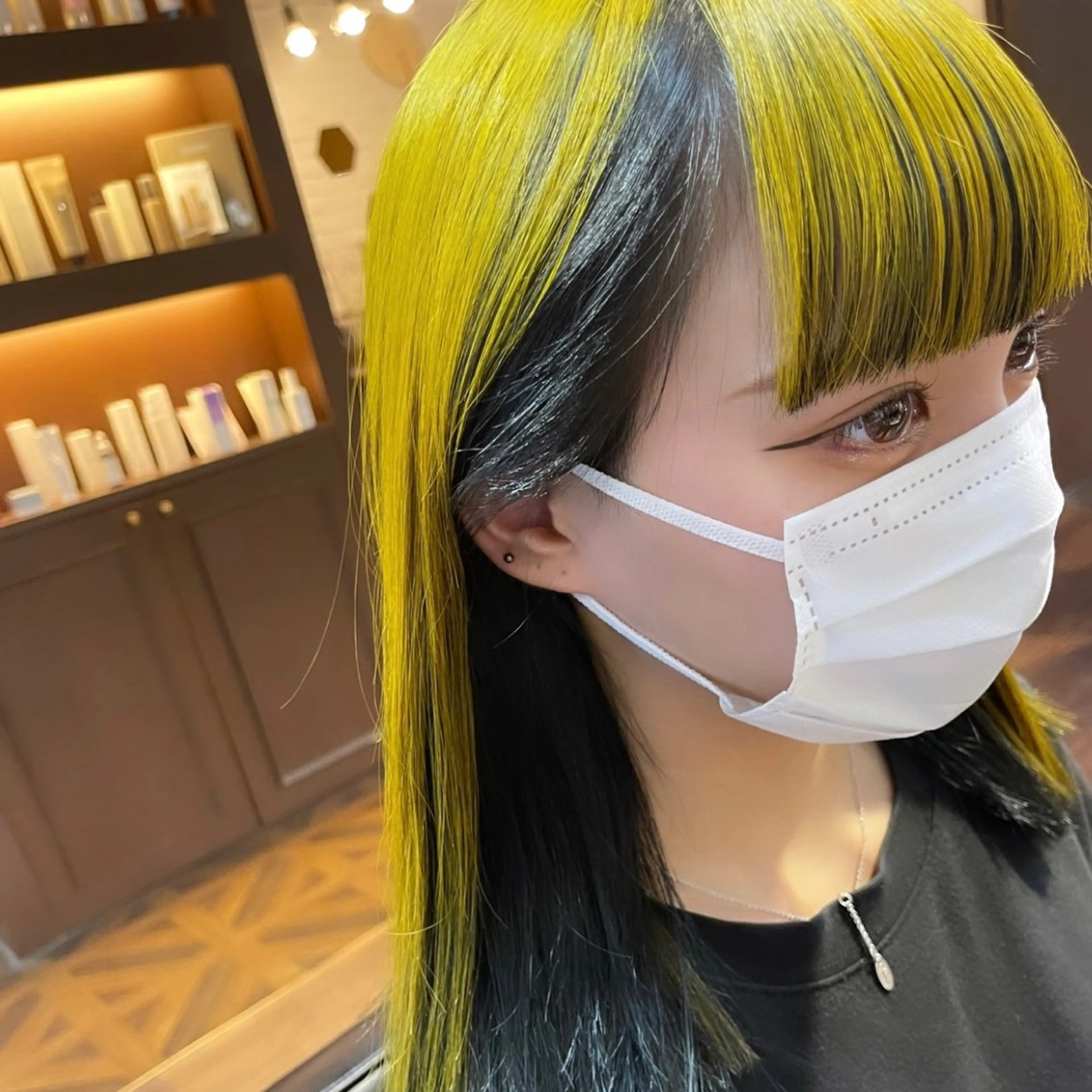 セミロング カラー ベージュカラー デザインカラー ダブルカラー ハイトーンカラー イルミナカラー ボブ/ダブルカラー 縮毛矯正/支持多数のヘアスタイル