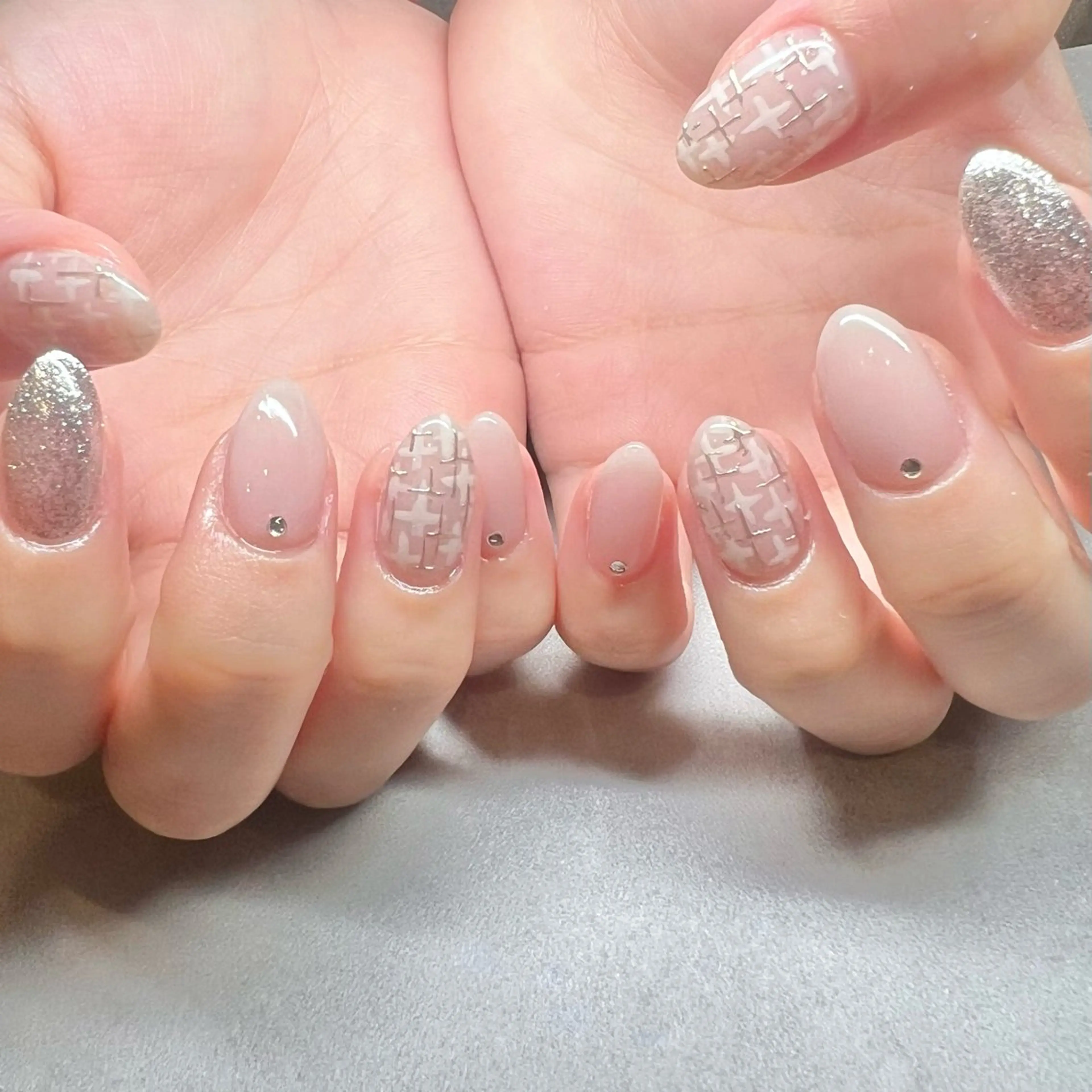 ネイル YUKO🩶 sofa立川のネイルデザイン