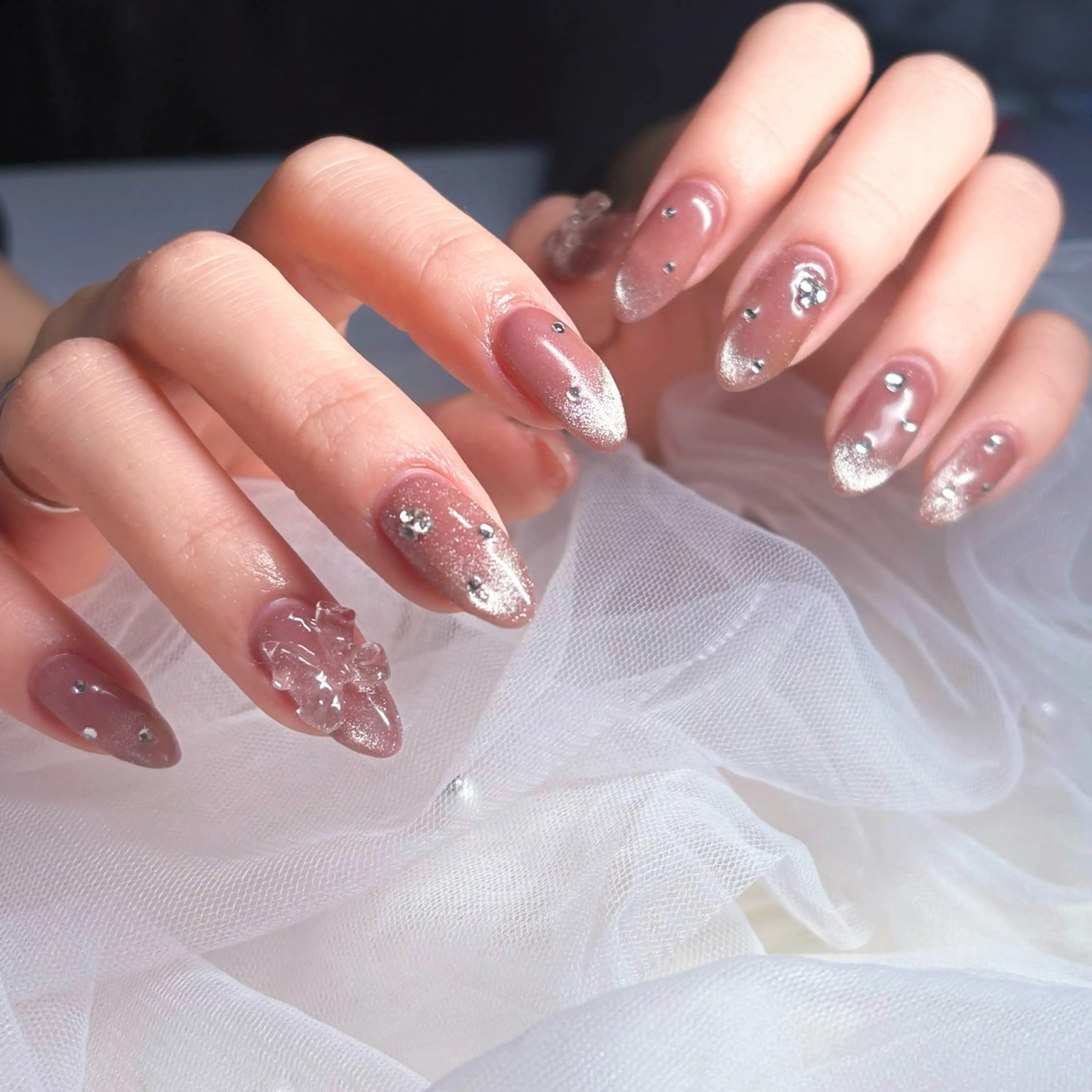ネイル フレンチネイル ラメ(グリッター) マグネットネイル マグネットフレンチ ピンク ハンドネイル cerisier 坂本のネイルデザイン