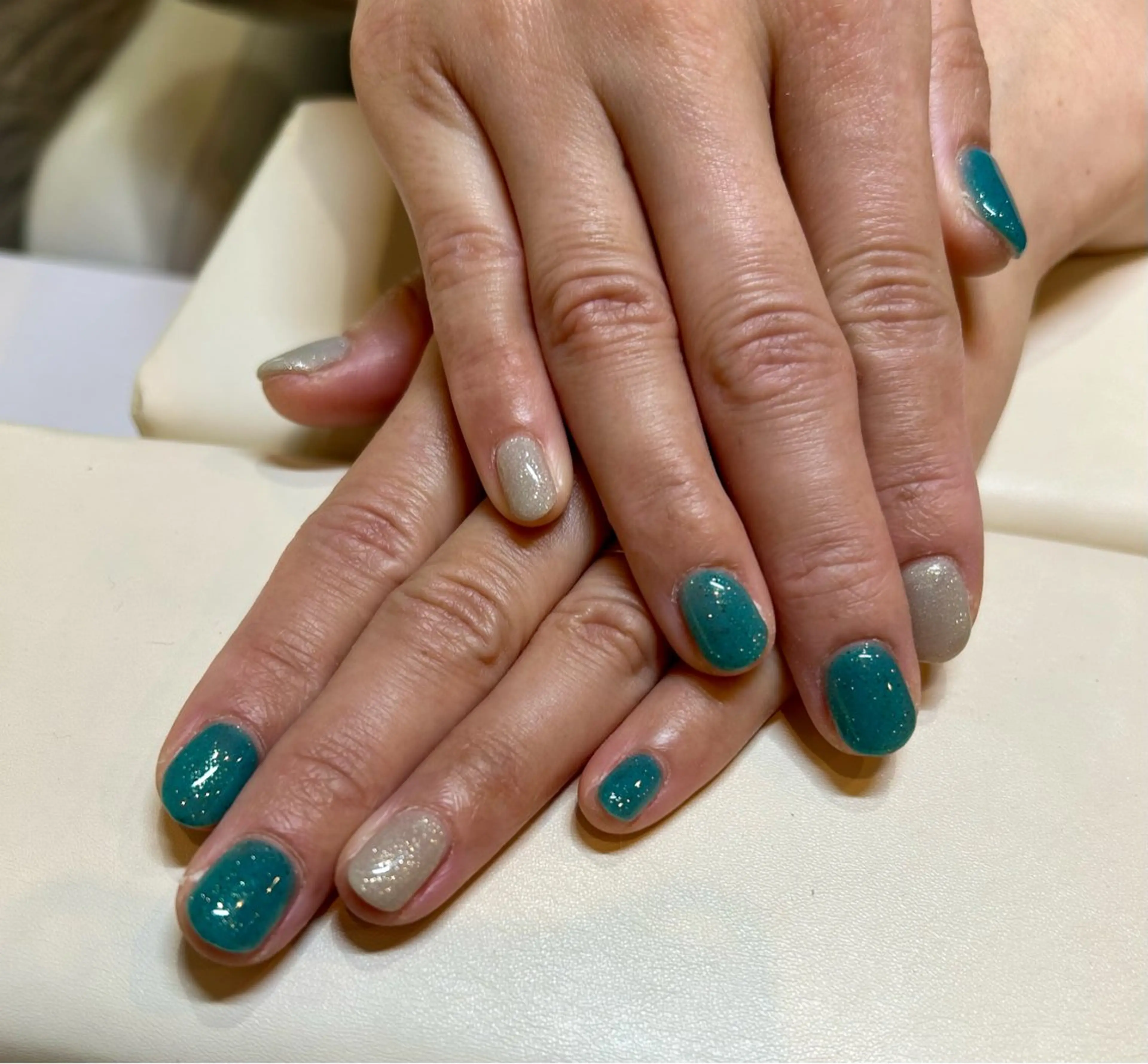 ネイル ハンドネイル REMIA 横須賀中央店所属・REMIA 羽鳥のネイルデザイン