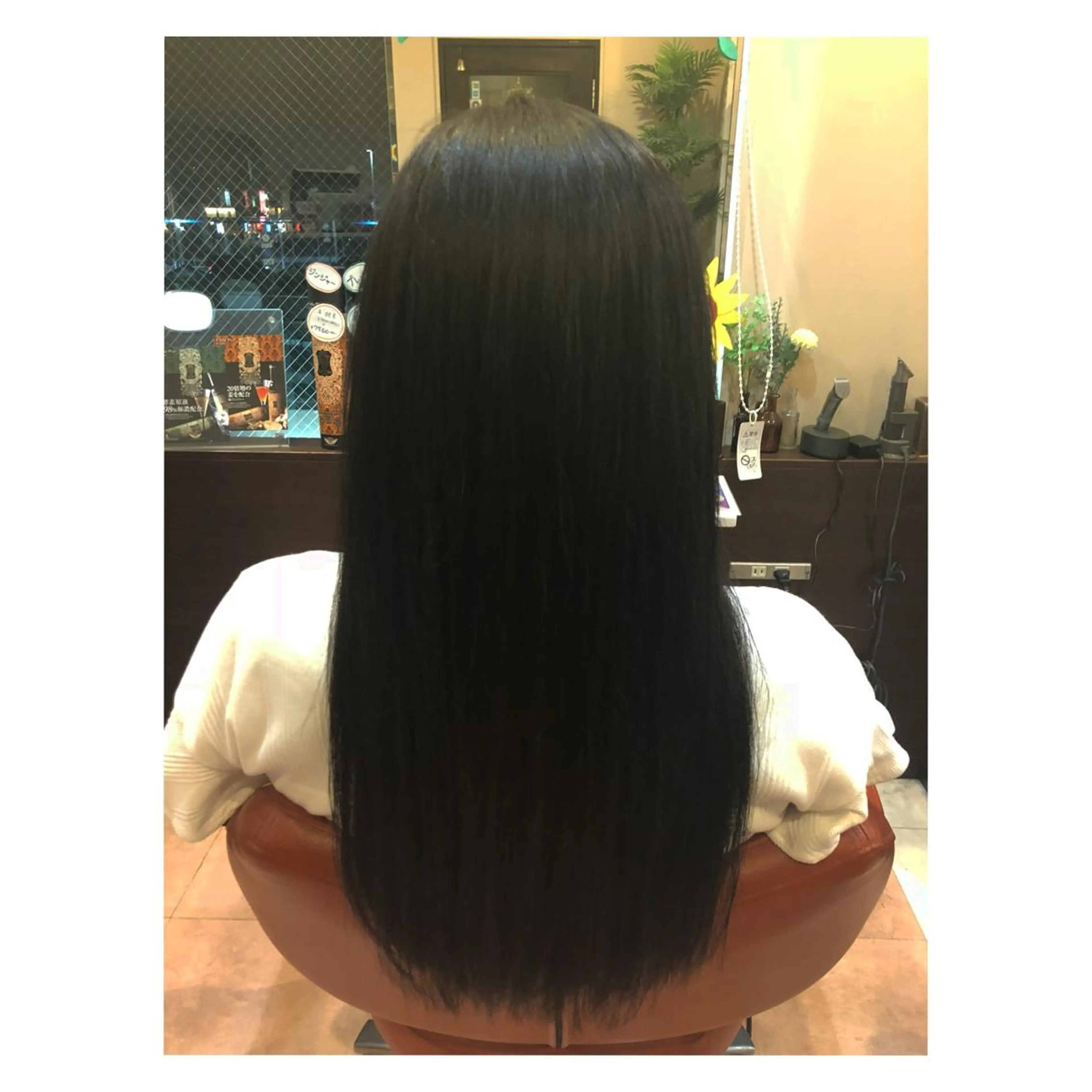 ロング アッシュ カット やまぐち まりんのヘアスタイル