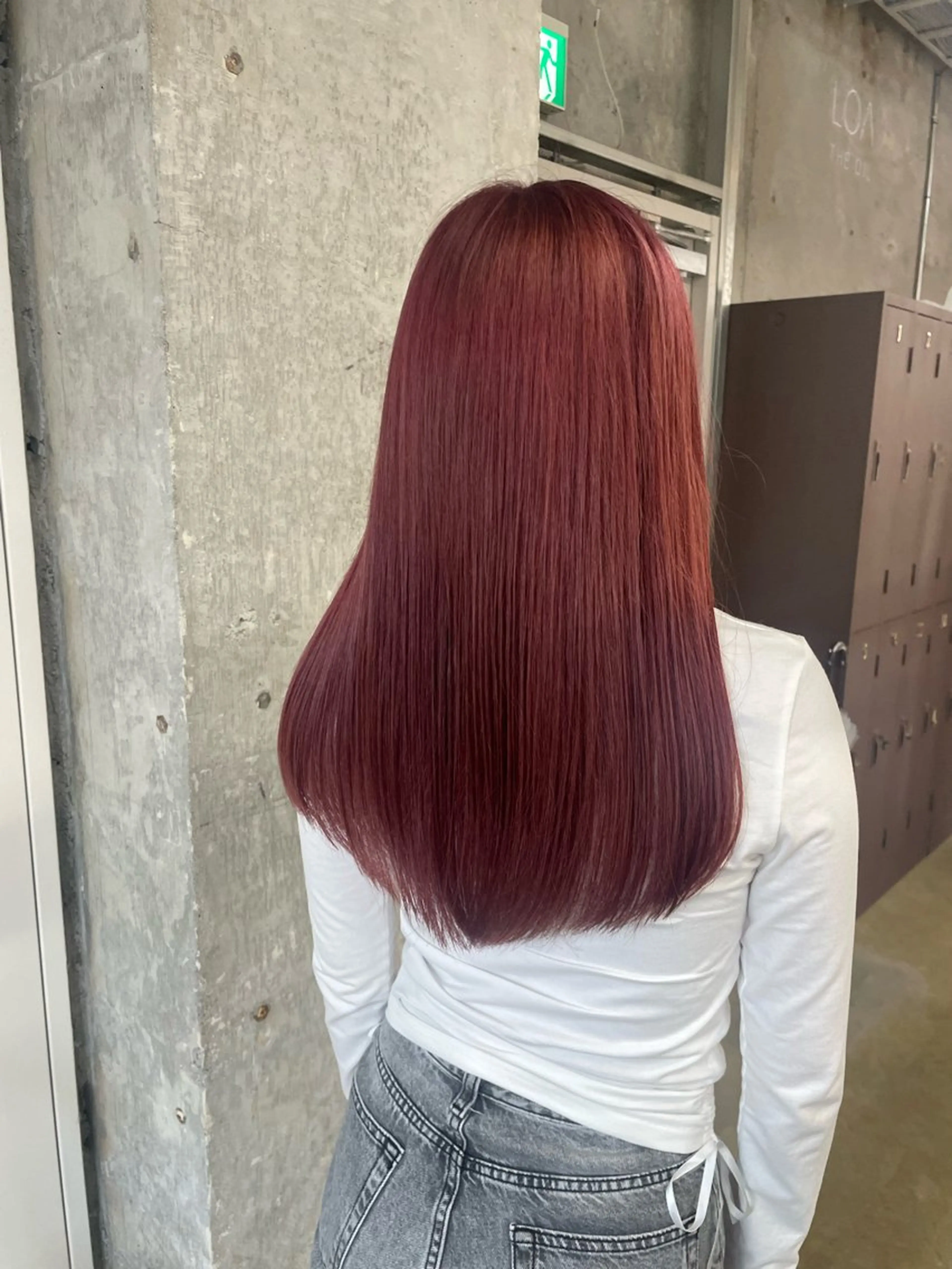 ロング カット ヘアカラー 鈴木瑛里／ブロンド ベージュ／男女のヘアスタイル