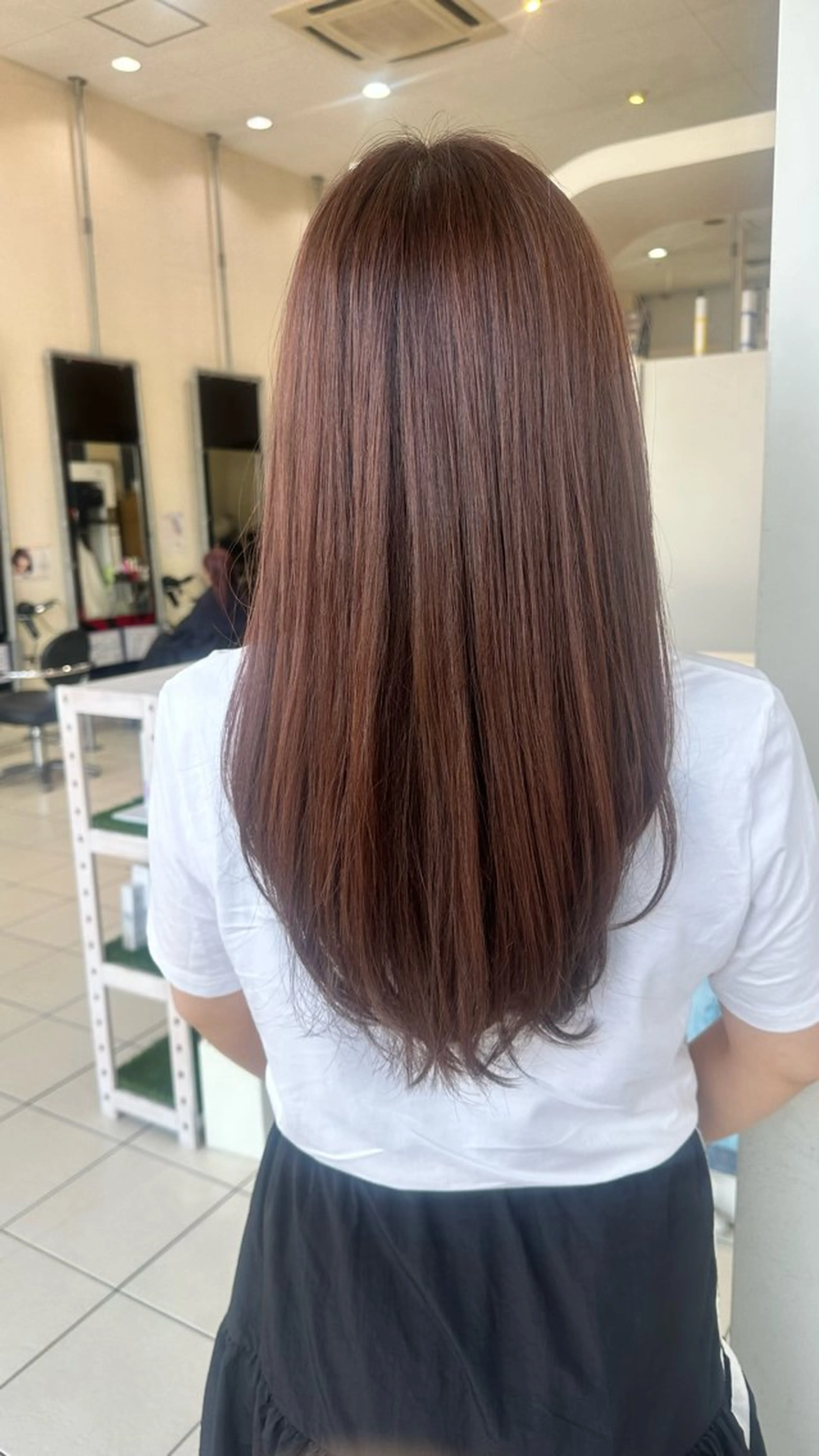 ロング カラー ブラウンカラー 透明感カラー イルミナカラー ピンクカラー ピンクブラウン 藤井 ひかりのヘアスタイル