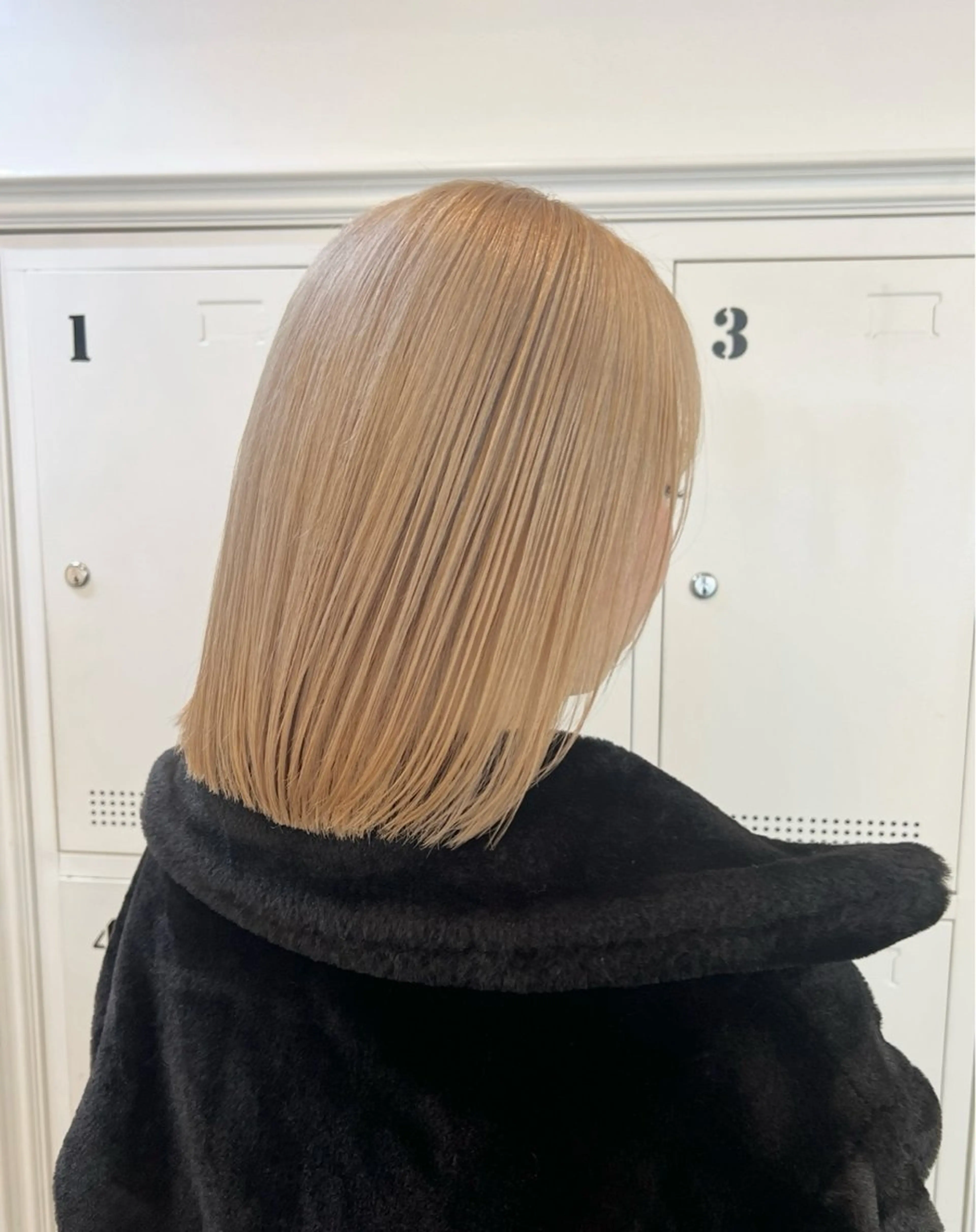 カラー ブリーチカラー×艶 🍨mihoのヘアスタイル