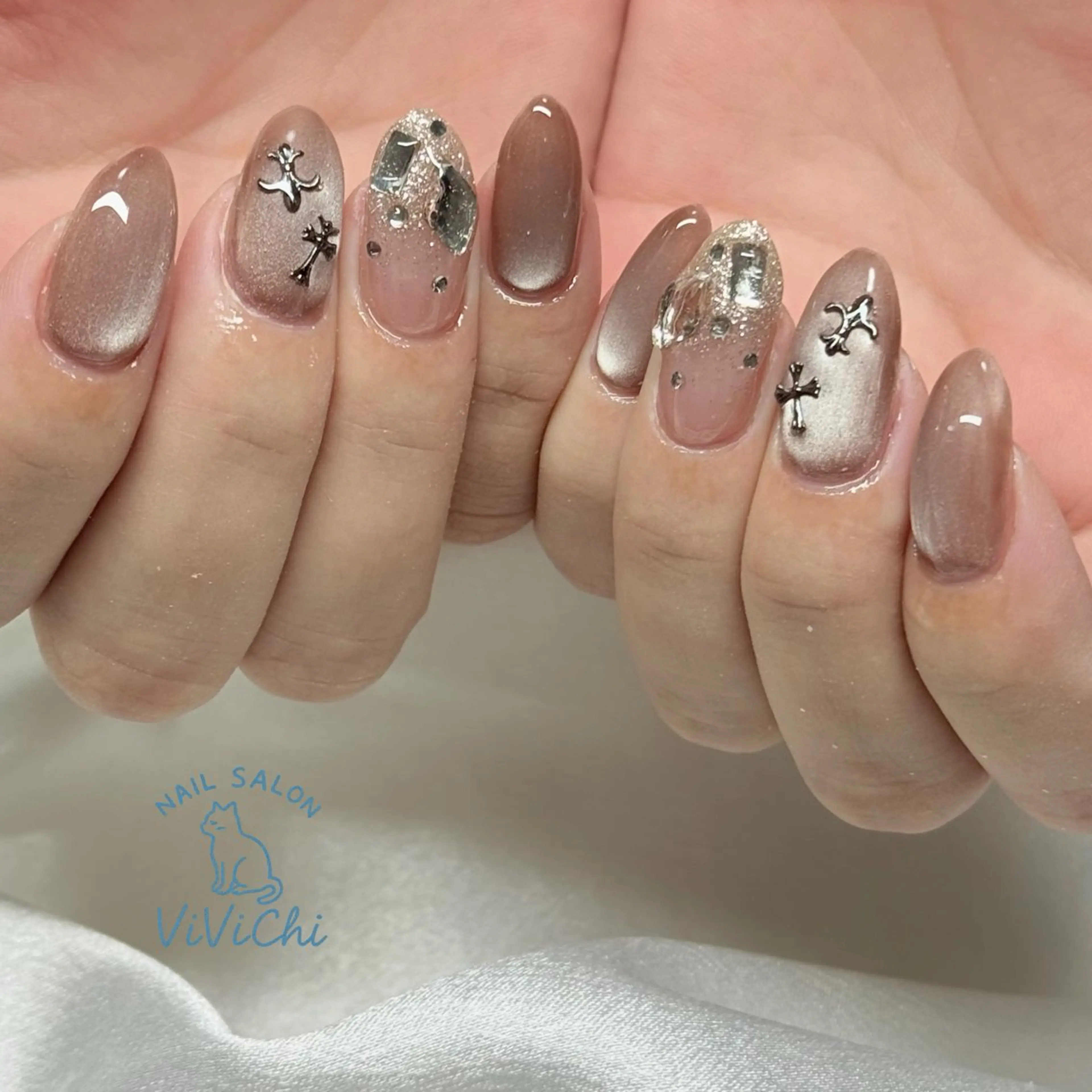 ネイル ハンドネイル NAILSALON ViViChi所属・ViViChi 梨帆のネイルデザイン