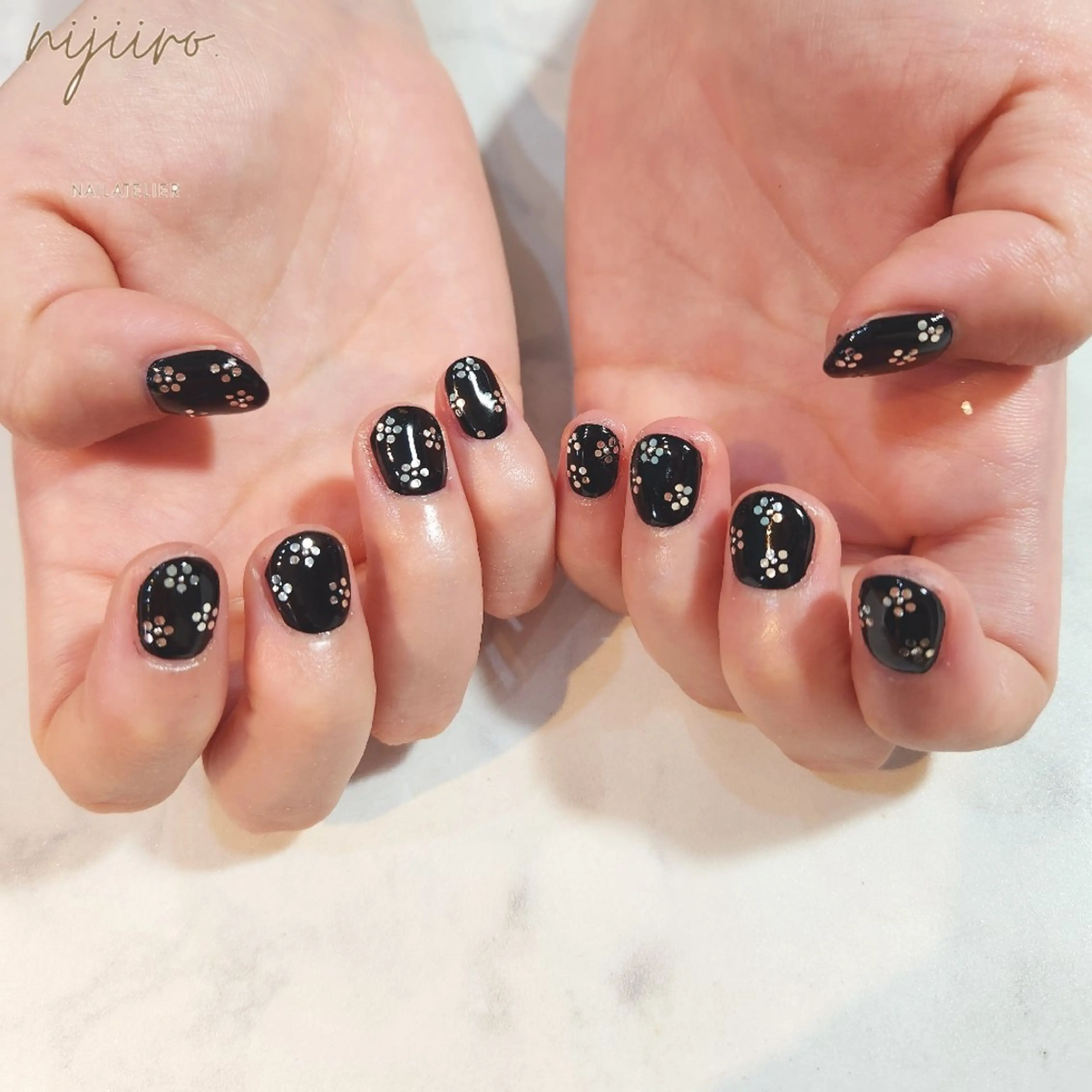 ネイル ハンドネイル nailatelier nijiiro.所属・nijiiro🌈 サトウのネイルデザイン