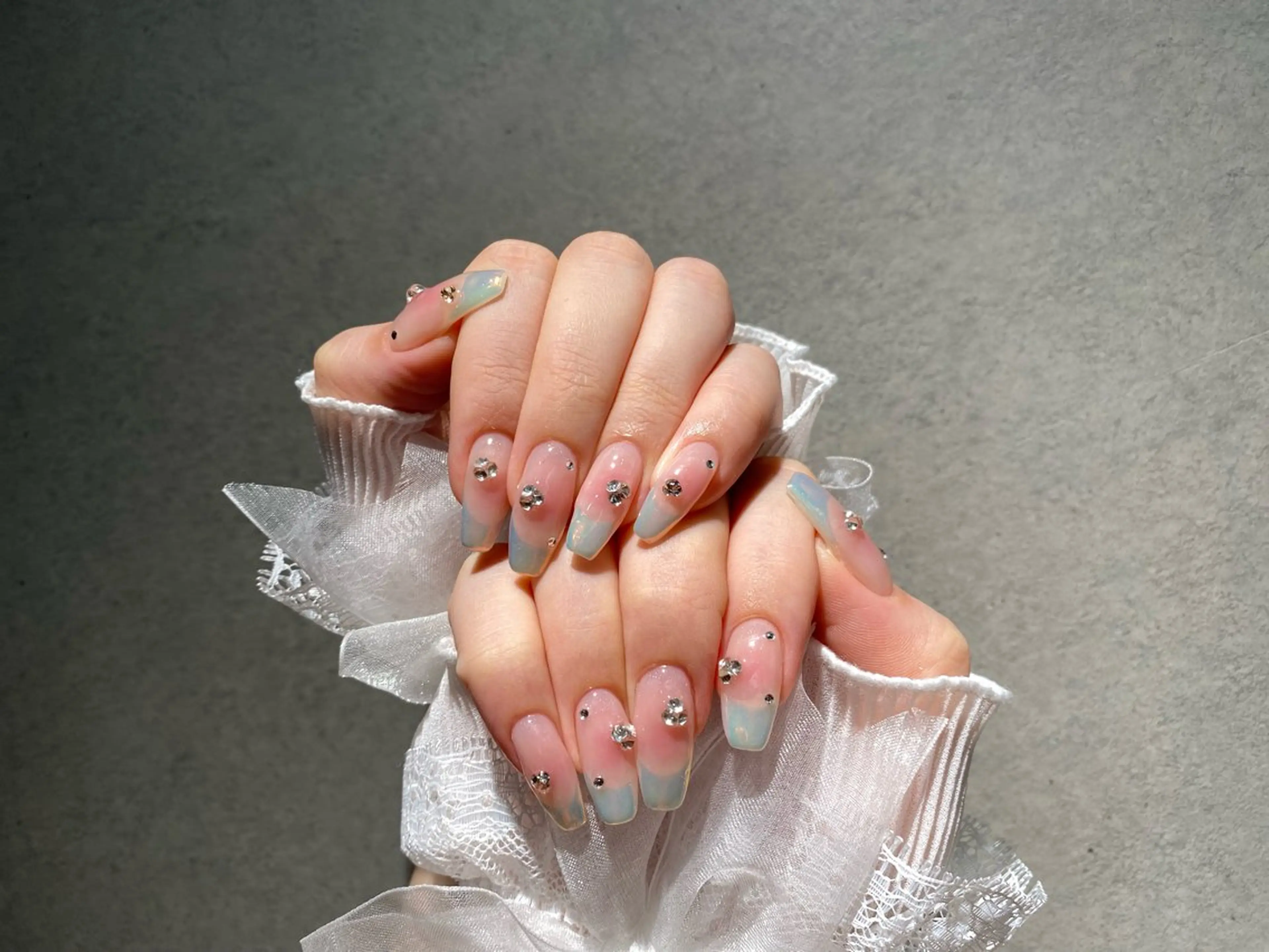 ネイル I-nailロング /ワンホン/キラキラのネイルデザイン