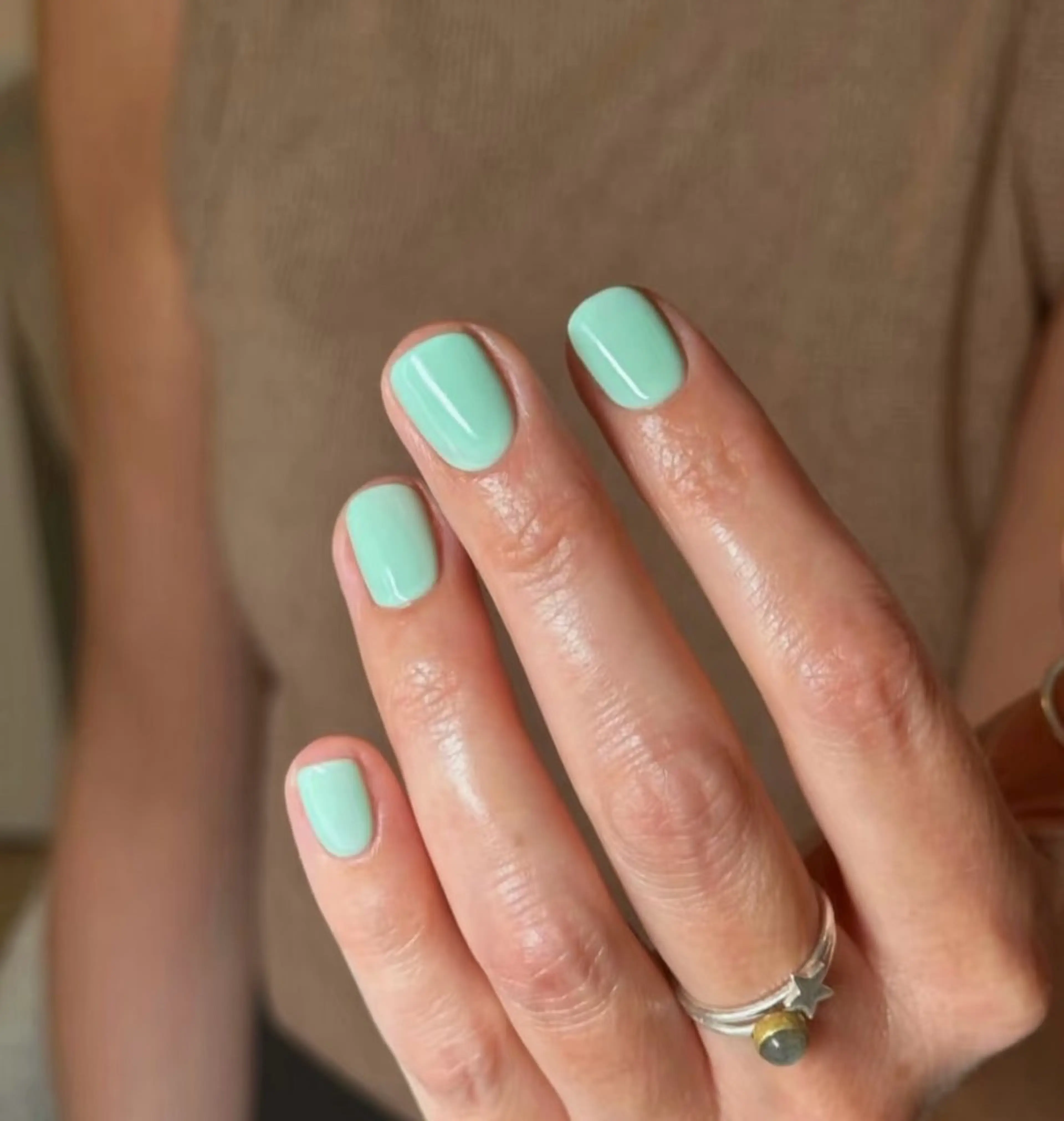 ネイル 高木 維麗絲のネイルデザイン