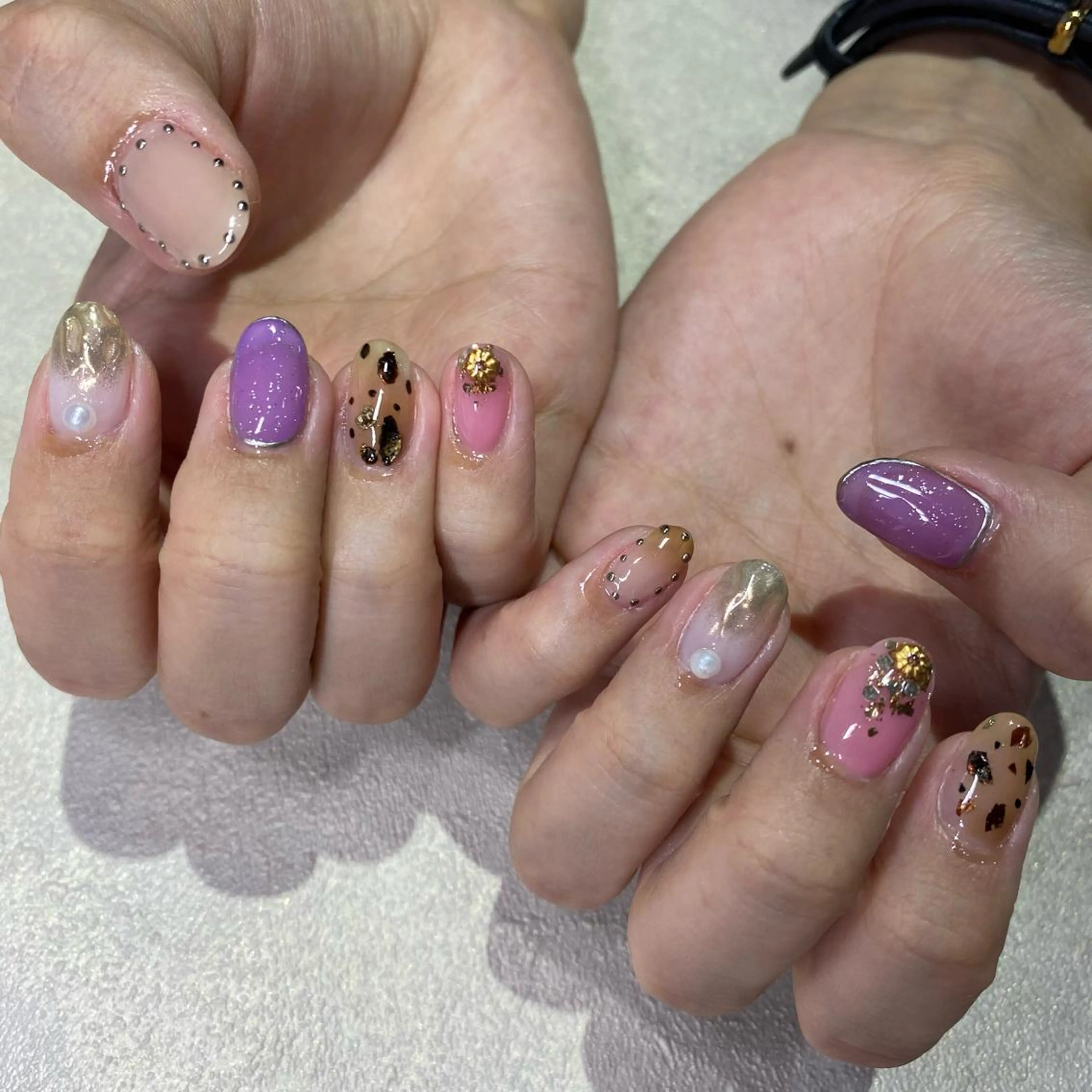 ネイル ハンドネイル Amber21.所属・Nagahama Akariのネイルデザイン