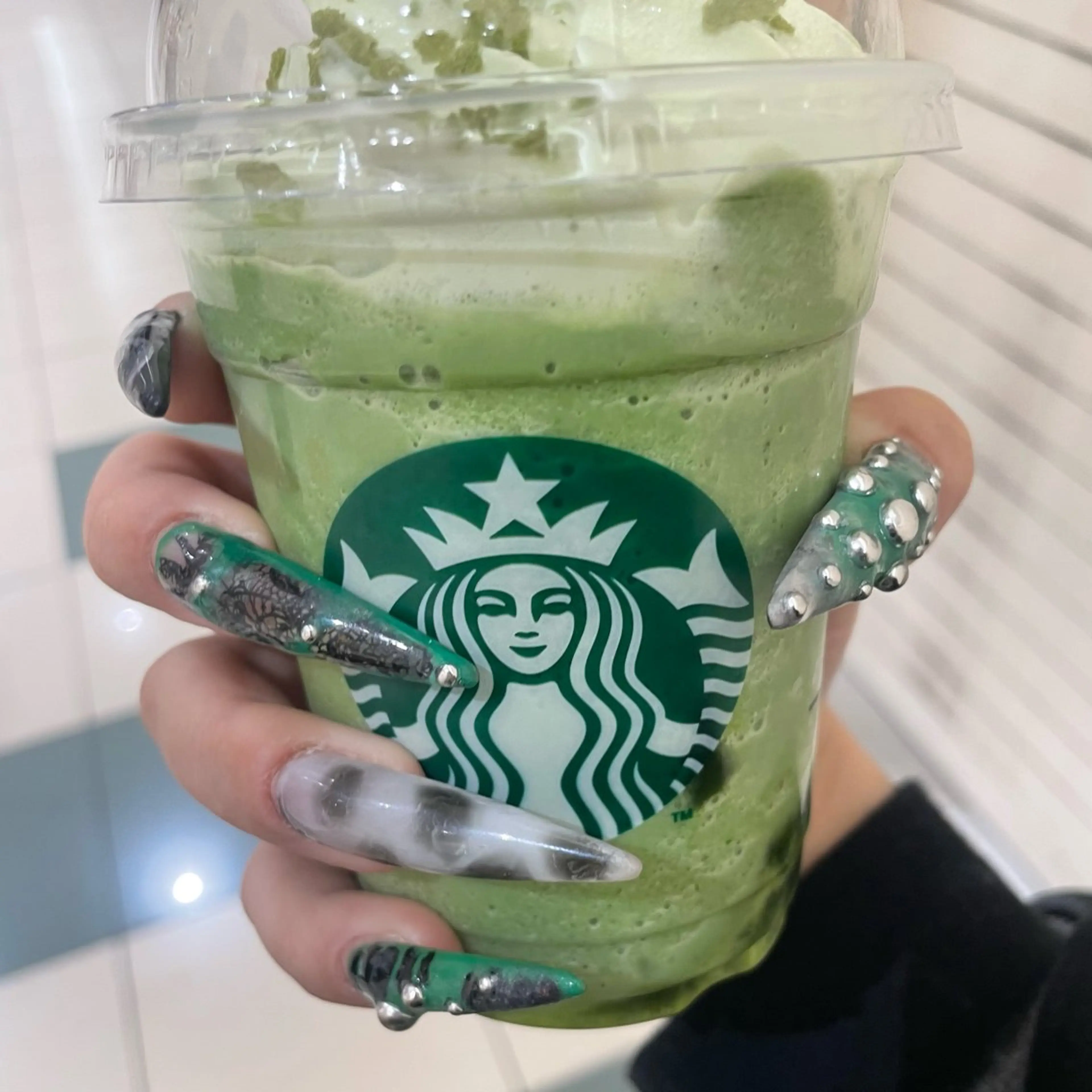 ネイル ハンドネイル ひめか🫁 推し概念・個性派のネイルデザイン