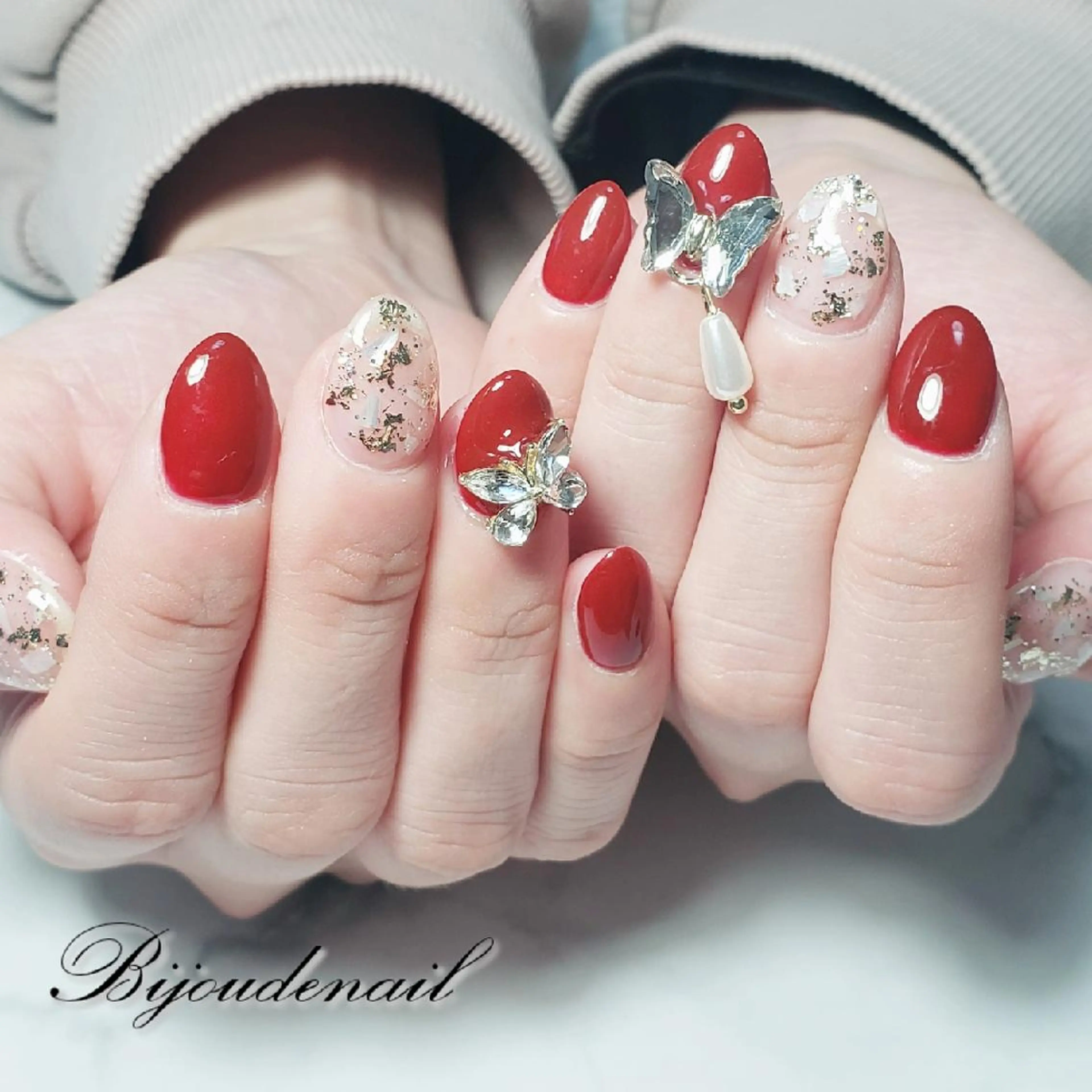 ネイル ハンドネイル ビジュード ネイルのネイルデザイン