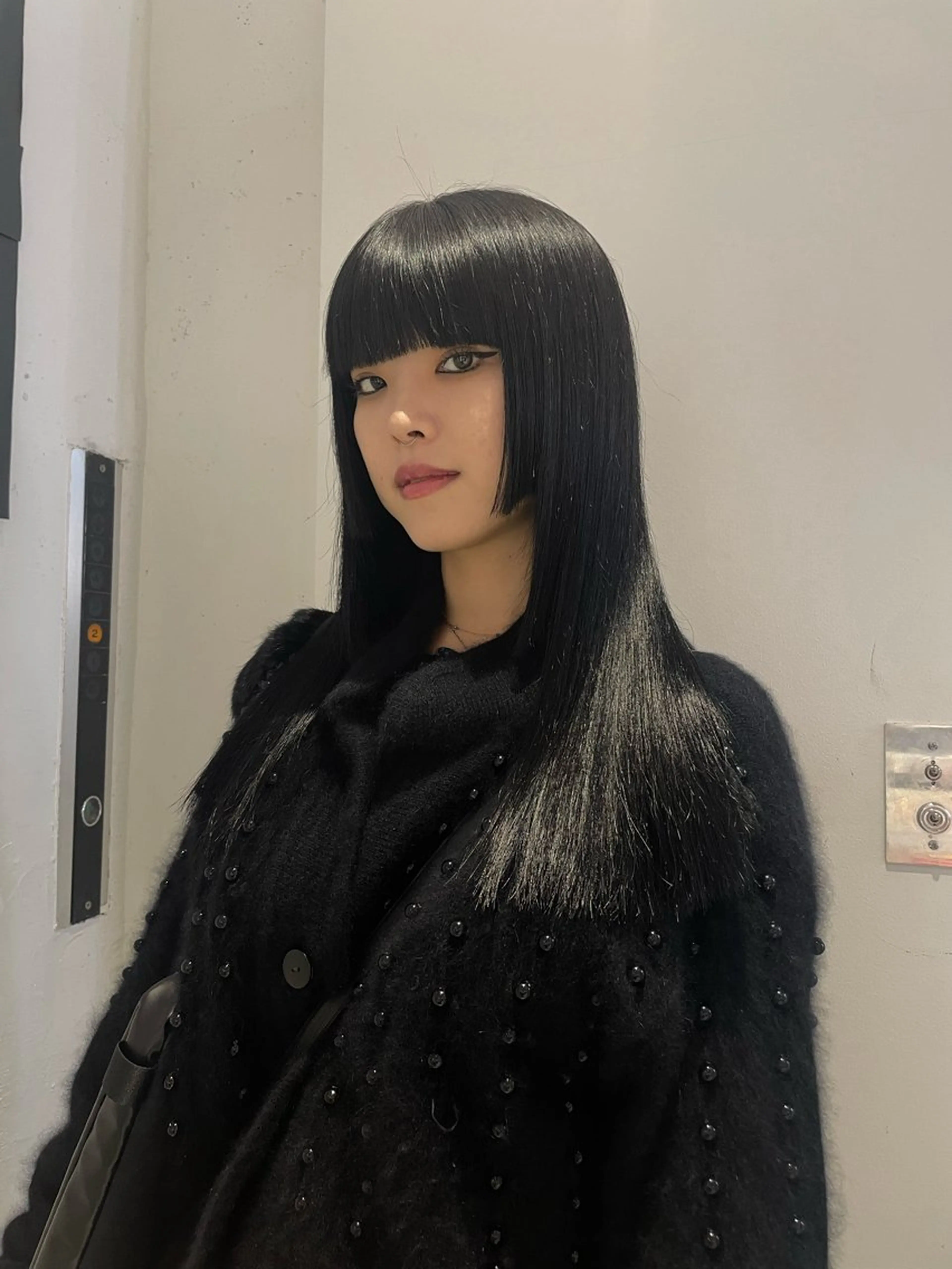 セミロング カラー ヘアカラー 🌟暖色系ハイトーン 🌟AIのヘアスタイル