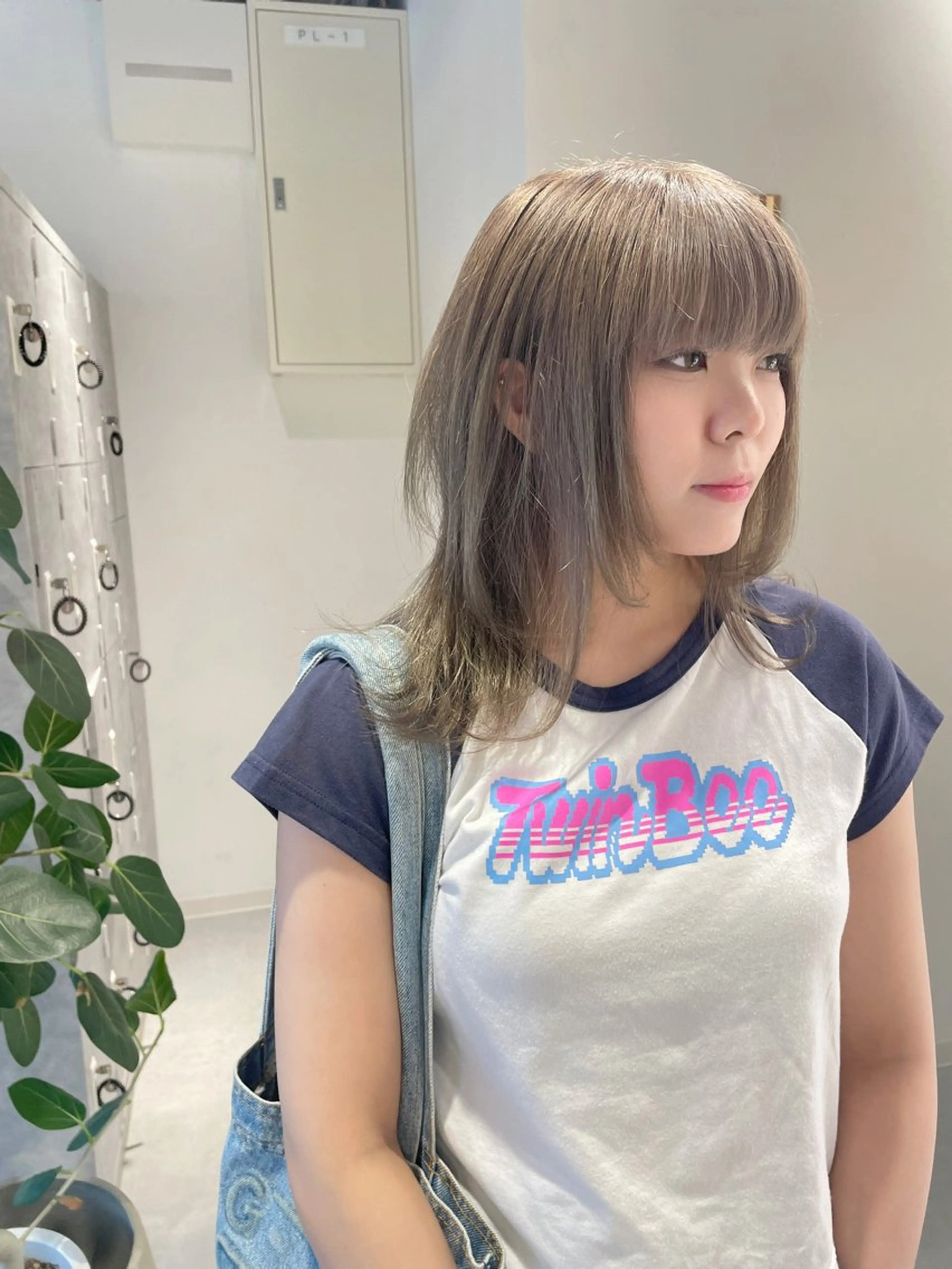 ミディアム カラー 月100人以上 髪質改善施術｜谷口のヘアスタイル