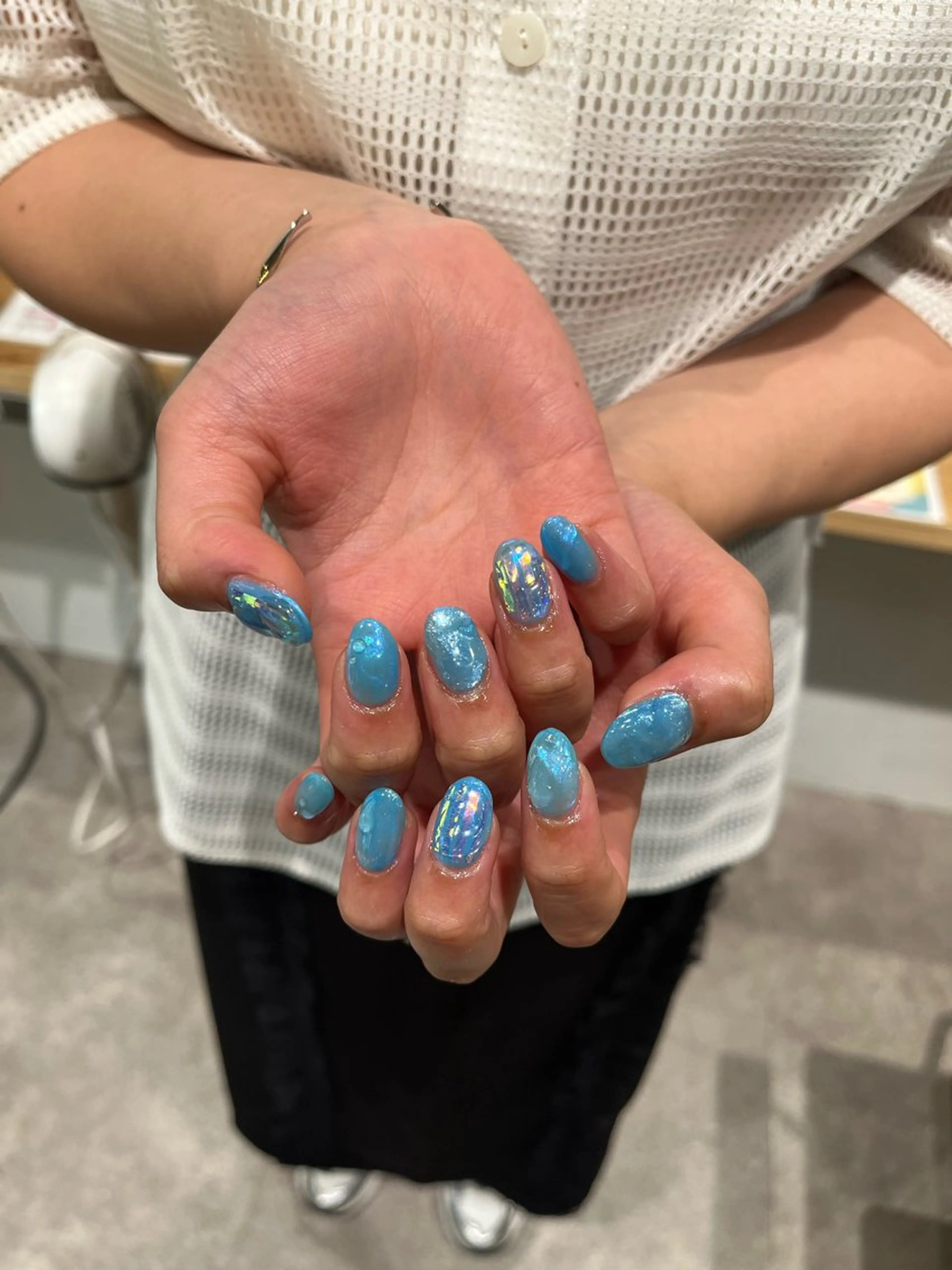 ネイル 氷ネイル・うるうるネイル ハンドネイル ハイトーン🦄ネイル 💞のぶちのネイルデザイン