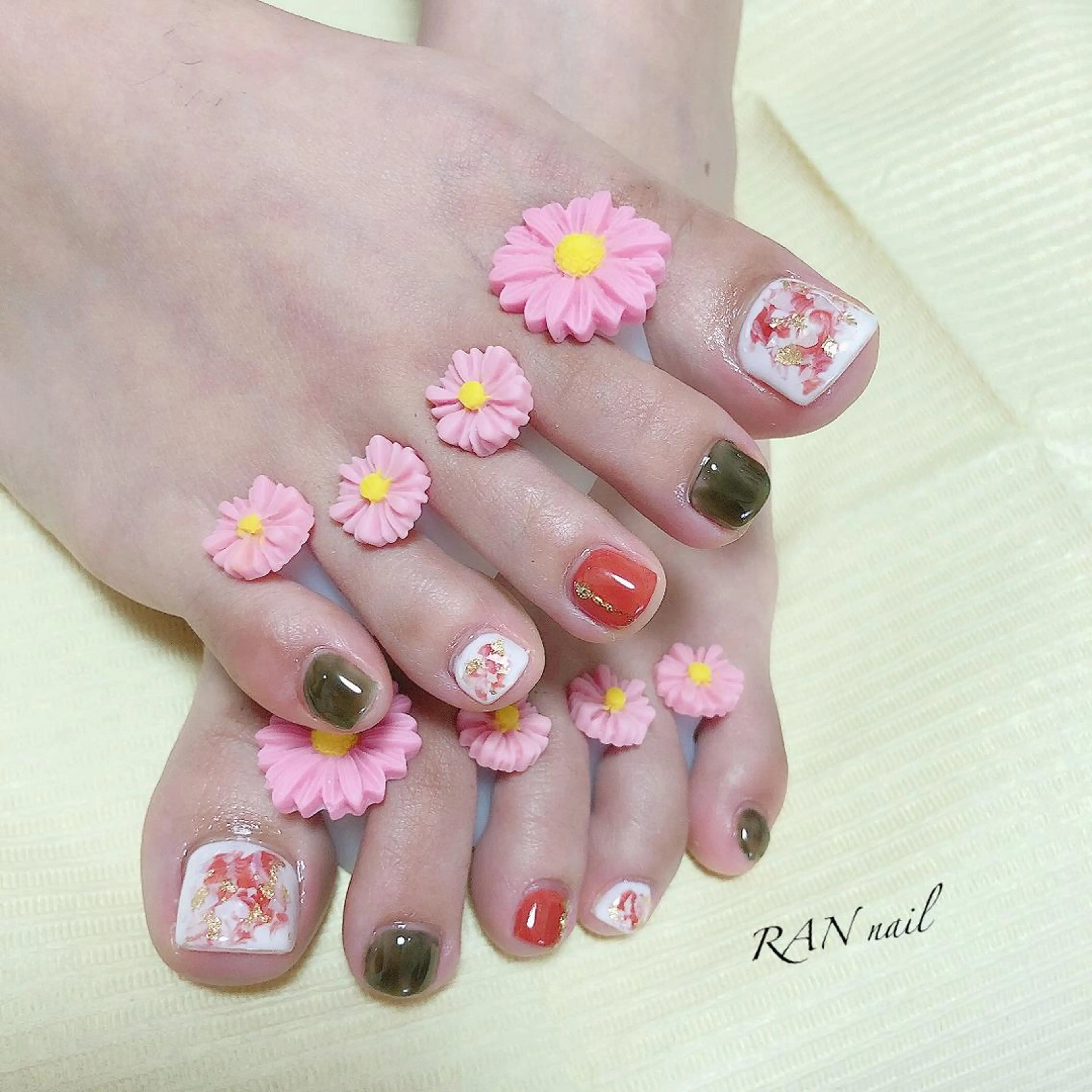 ネイル フットネイル ニュアンスネイル ハンドネイル フットネイル RAN nail 〜ランネイル〜所属・RAN nailのネイルデザイン