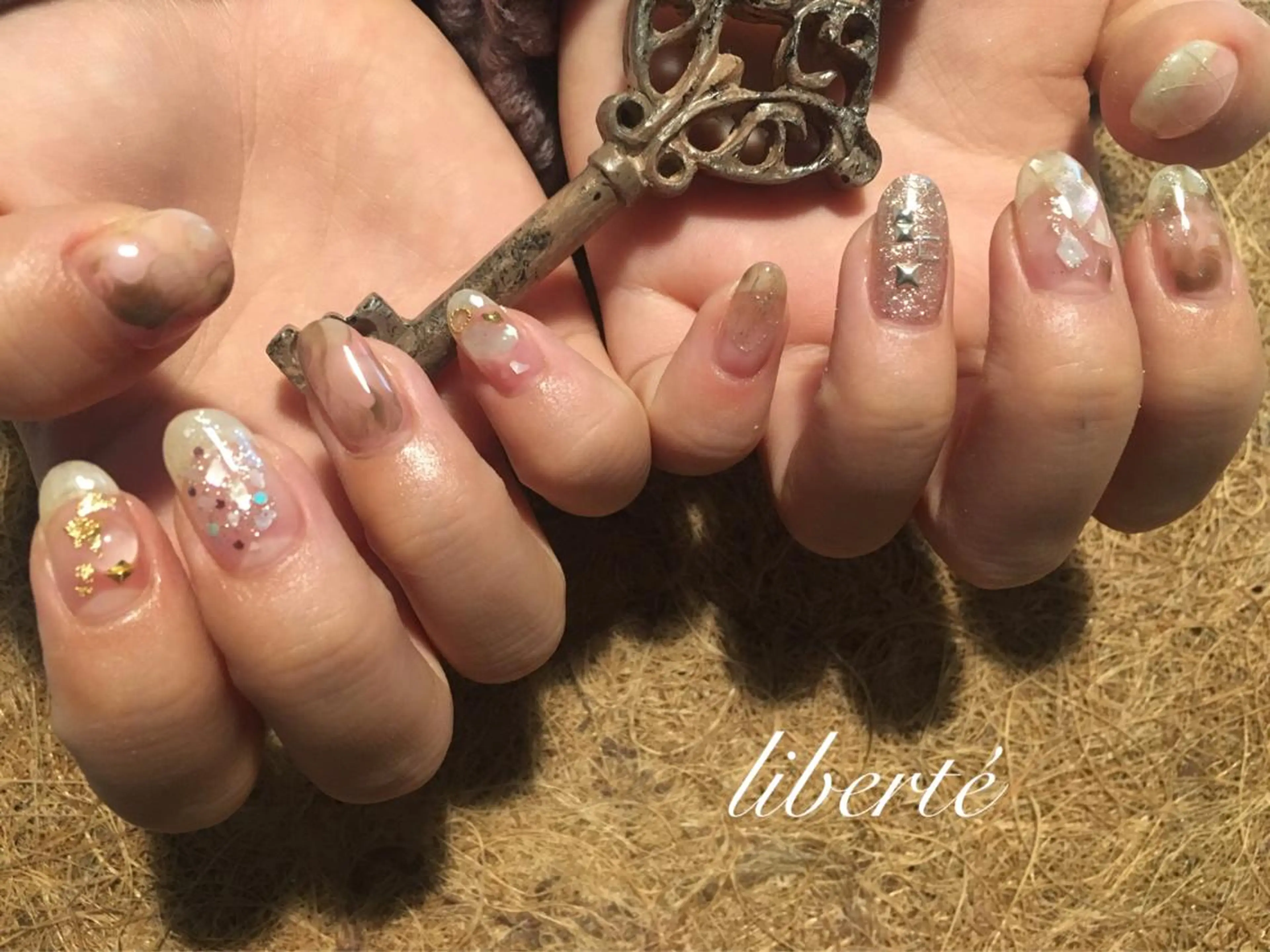 ネイル liberté (リベルテ)のネイルデザイン