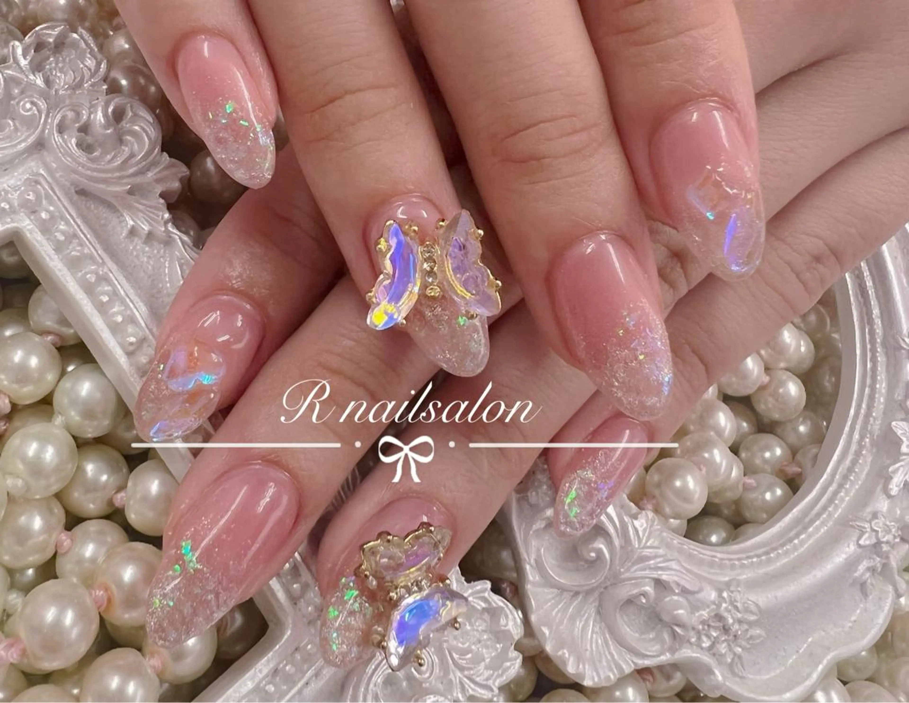 ロング R NAILSALONのネイルデザイン