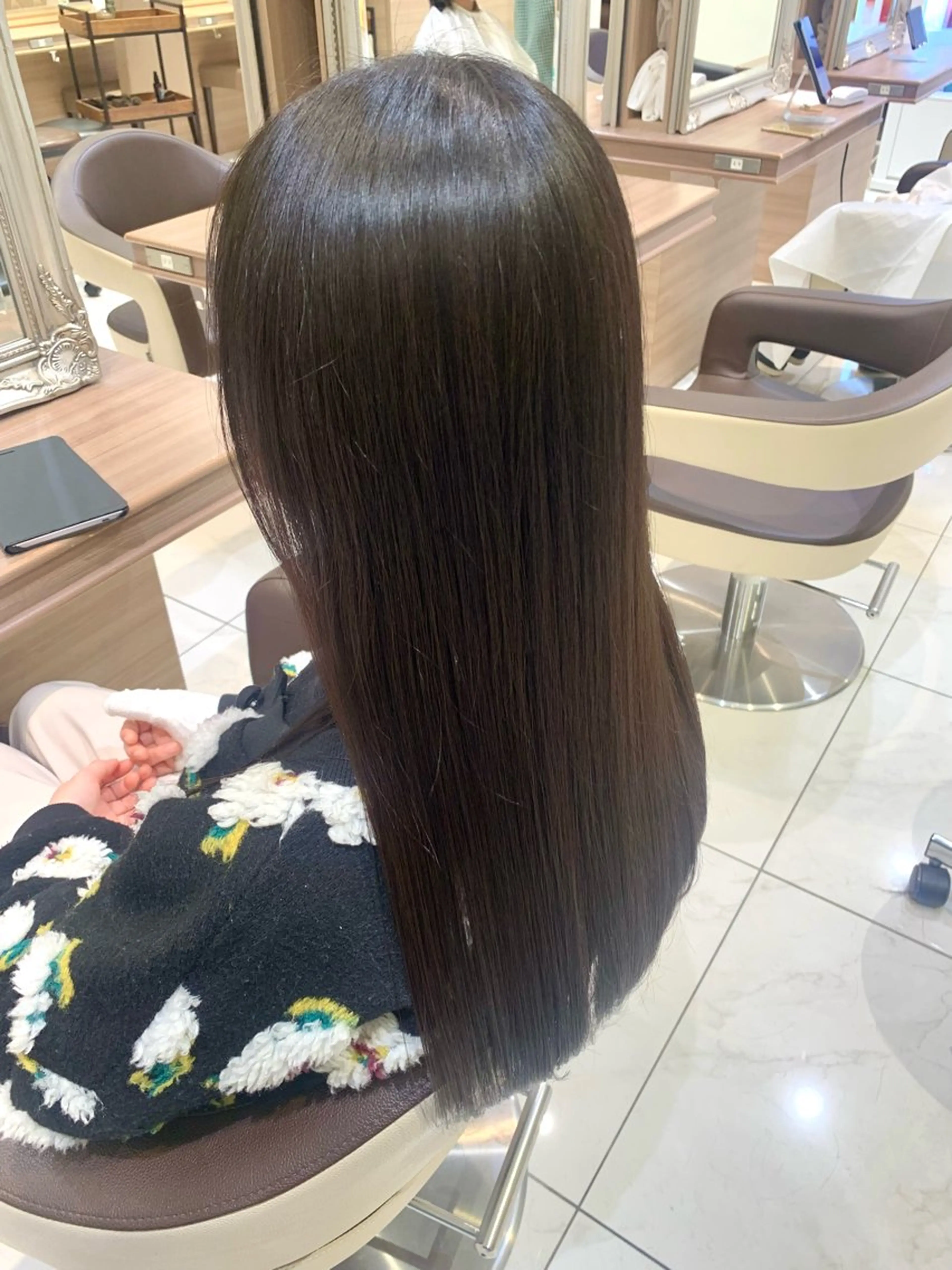 ロング パーマ 髪質改善 ストレートパーマ Dears 香芝店所属・関 優希のヘアスタイル