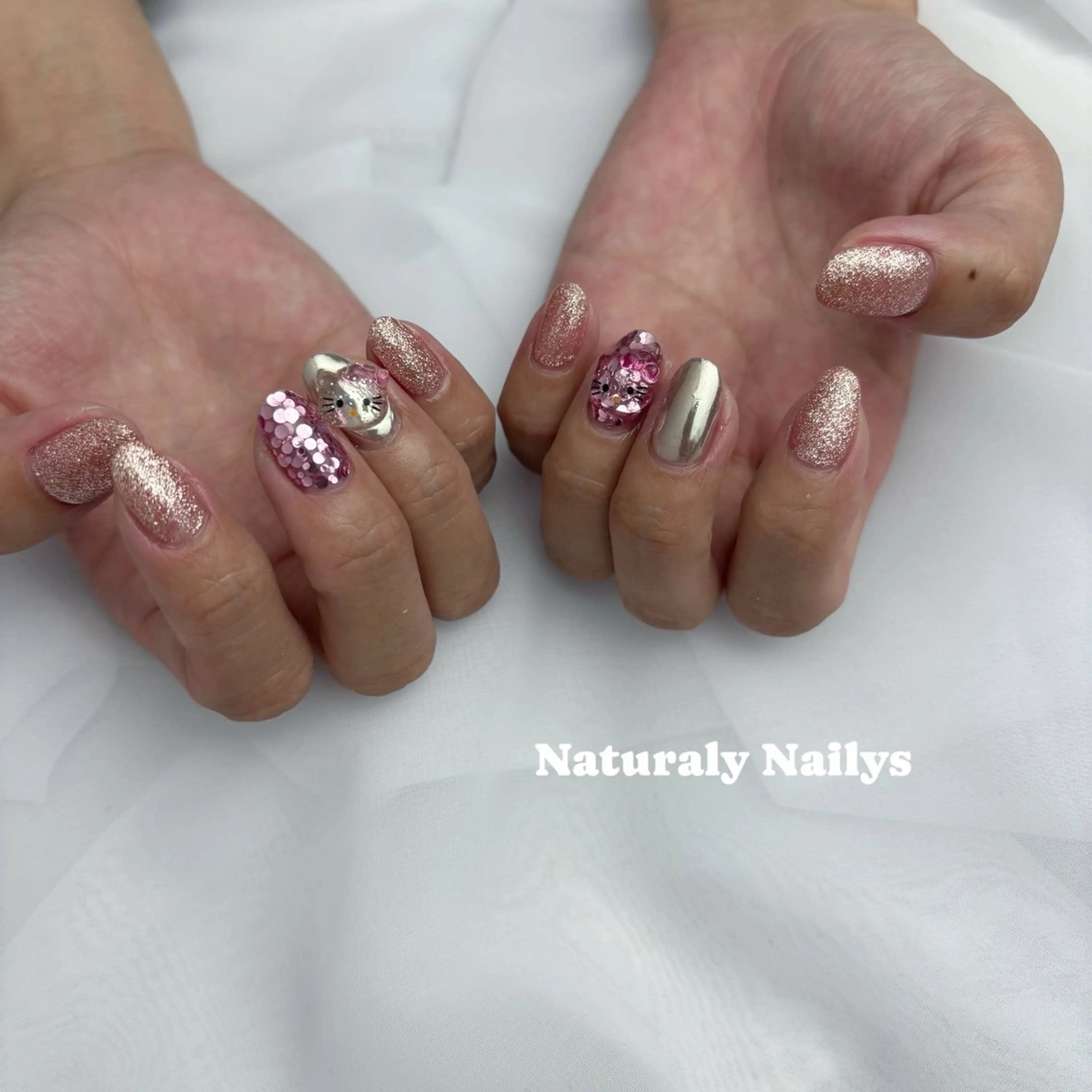 ネイル Naturaly Nailys所属・プライベートサロン rieのネイルデザイン