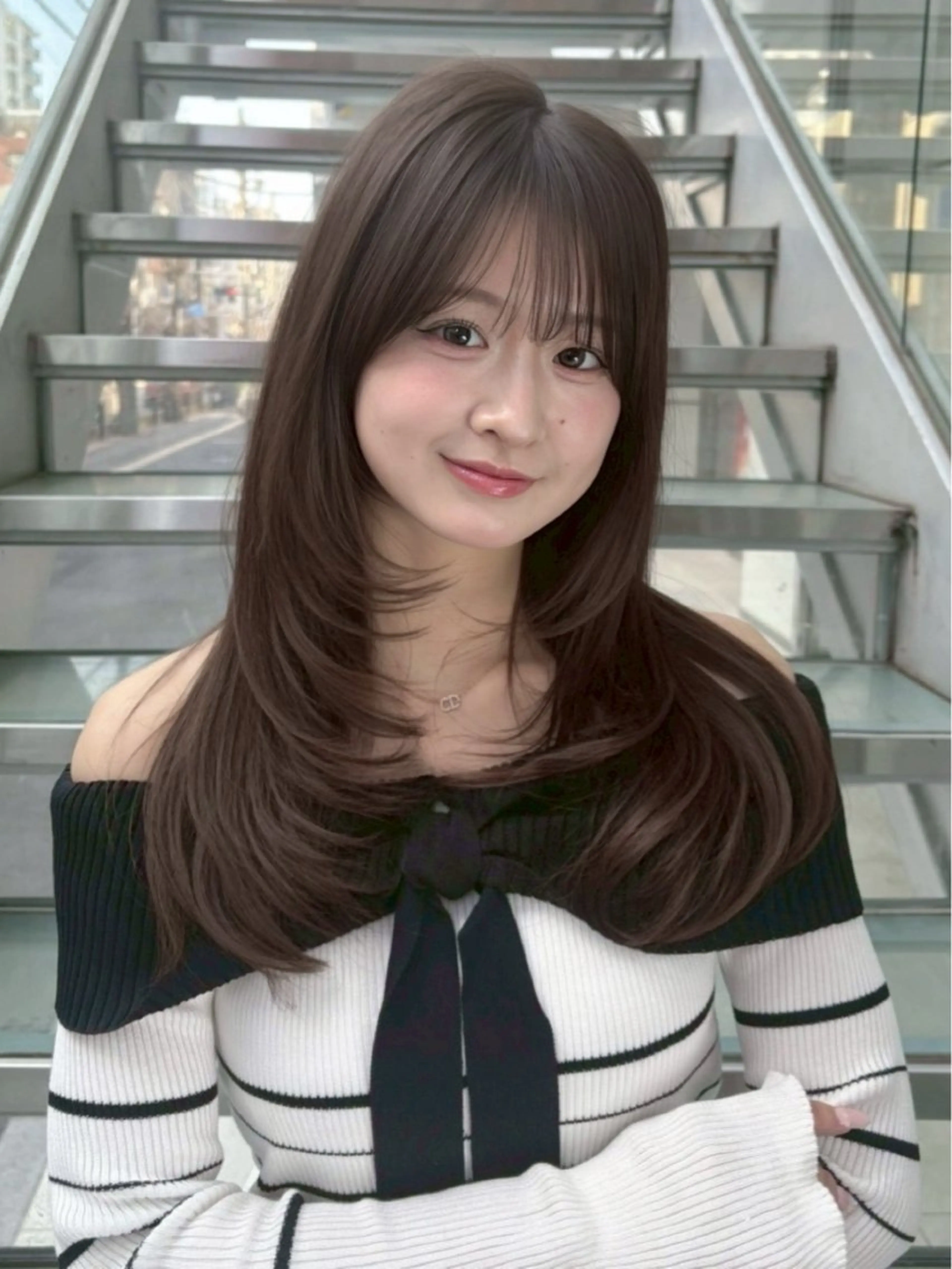 ロング ヘアカラー 長島美織 /透明感カラーのヘアスタイル