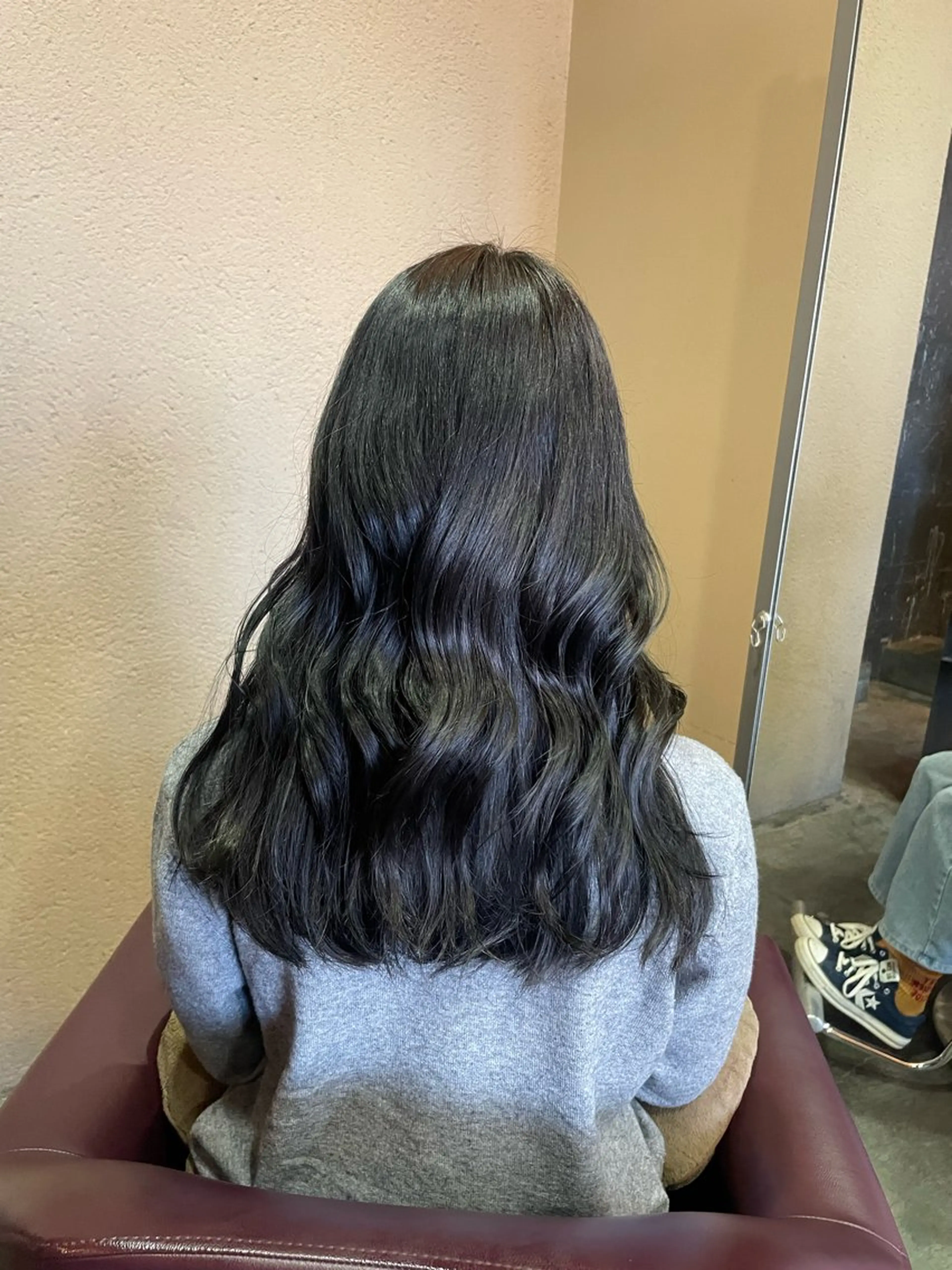 ロング カラー 黒髪 ブリーチ ブルーカラー ブルーブラック ヘアカラー トリートメント SARAJU仁川 _aya🌼のヘアスタイル