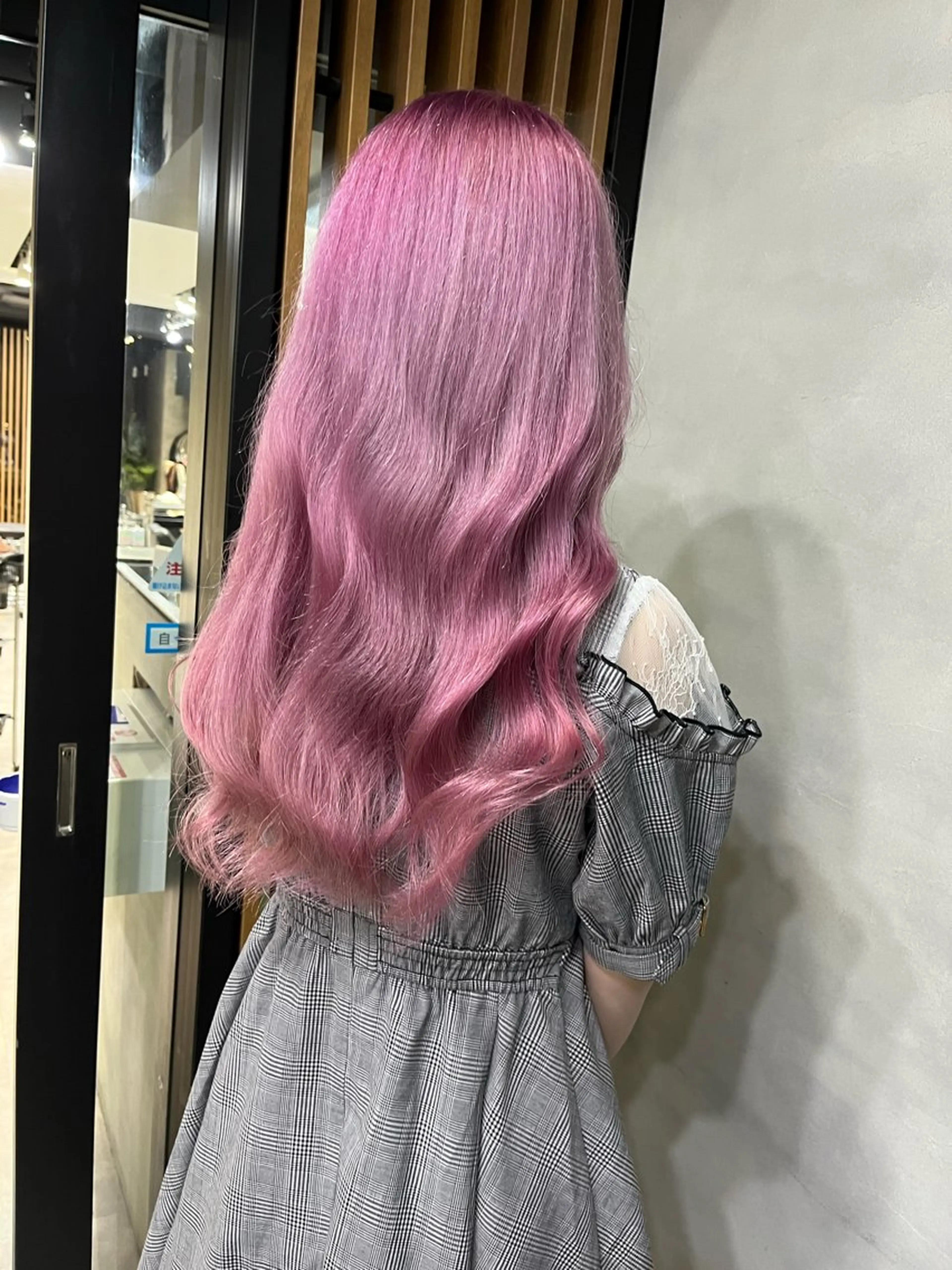 セミロング 濱川響太レディース カットモデルのヘアスタイル