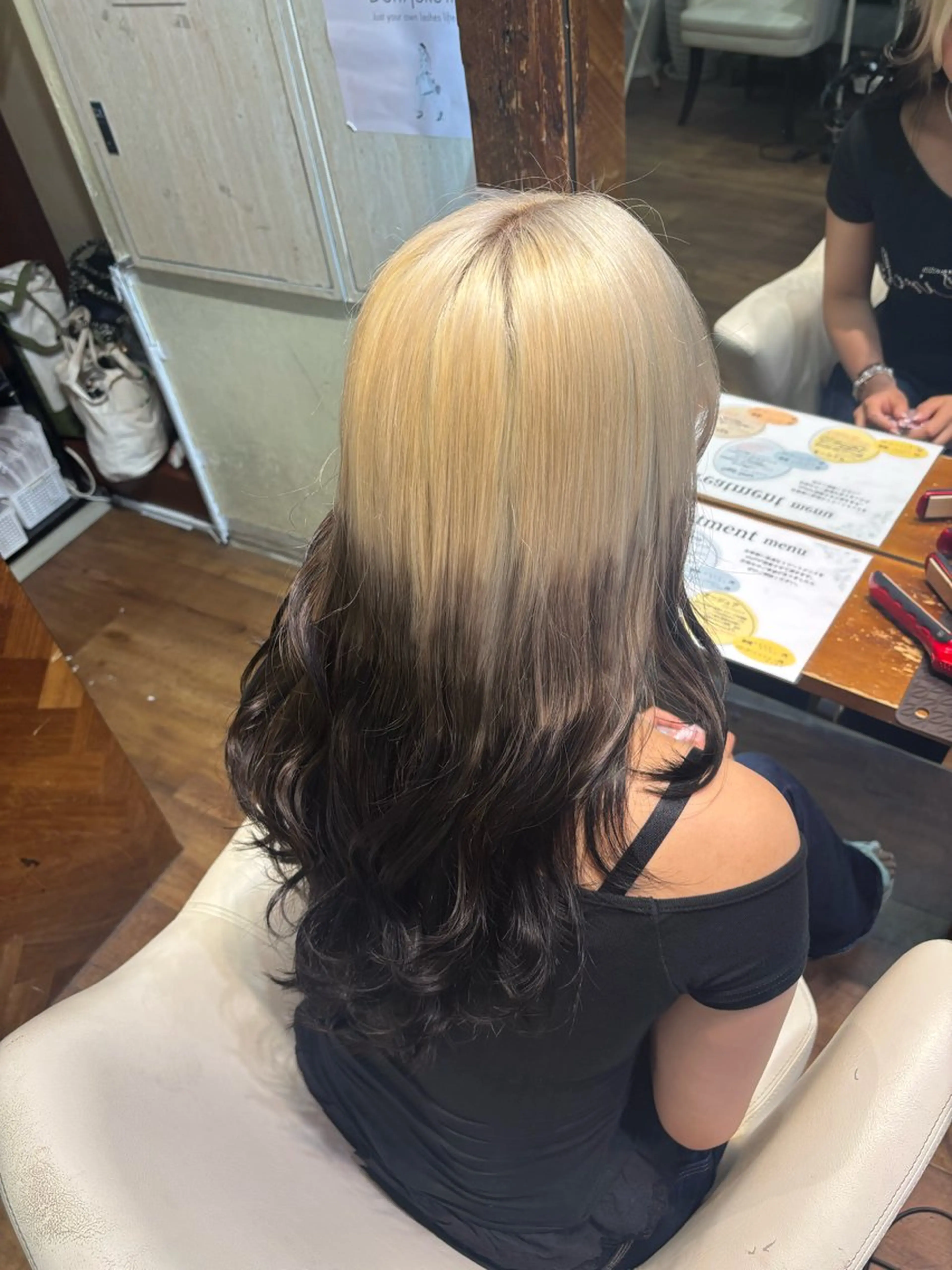 ロング カラー ヘアカラー トリートメント ヘッドスパ ブリーチ予約率90% 以上✨森山陽向のヘアスタイル