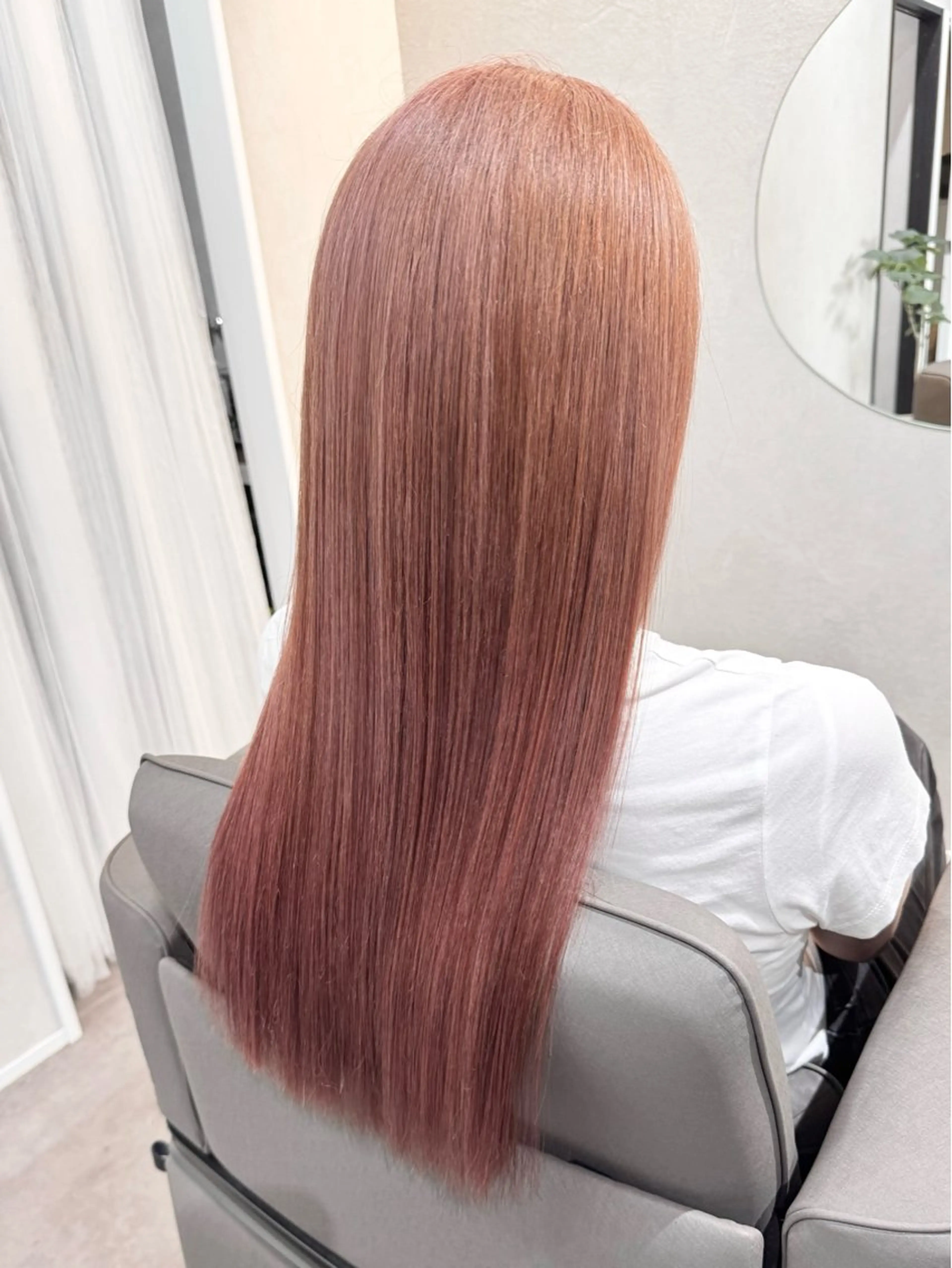 ロング カラー ブリーチ ケアブリーチ デザインカラー ダブルカラー イヤリングカラー カット ヘアカラー トリートメント Salon de Qualia(サロンドクオリア)所属・杉下　涼/ハイトーン /髪質改善/パーマのヘアスタイル