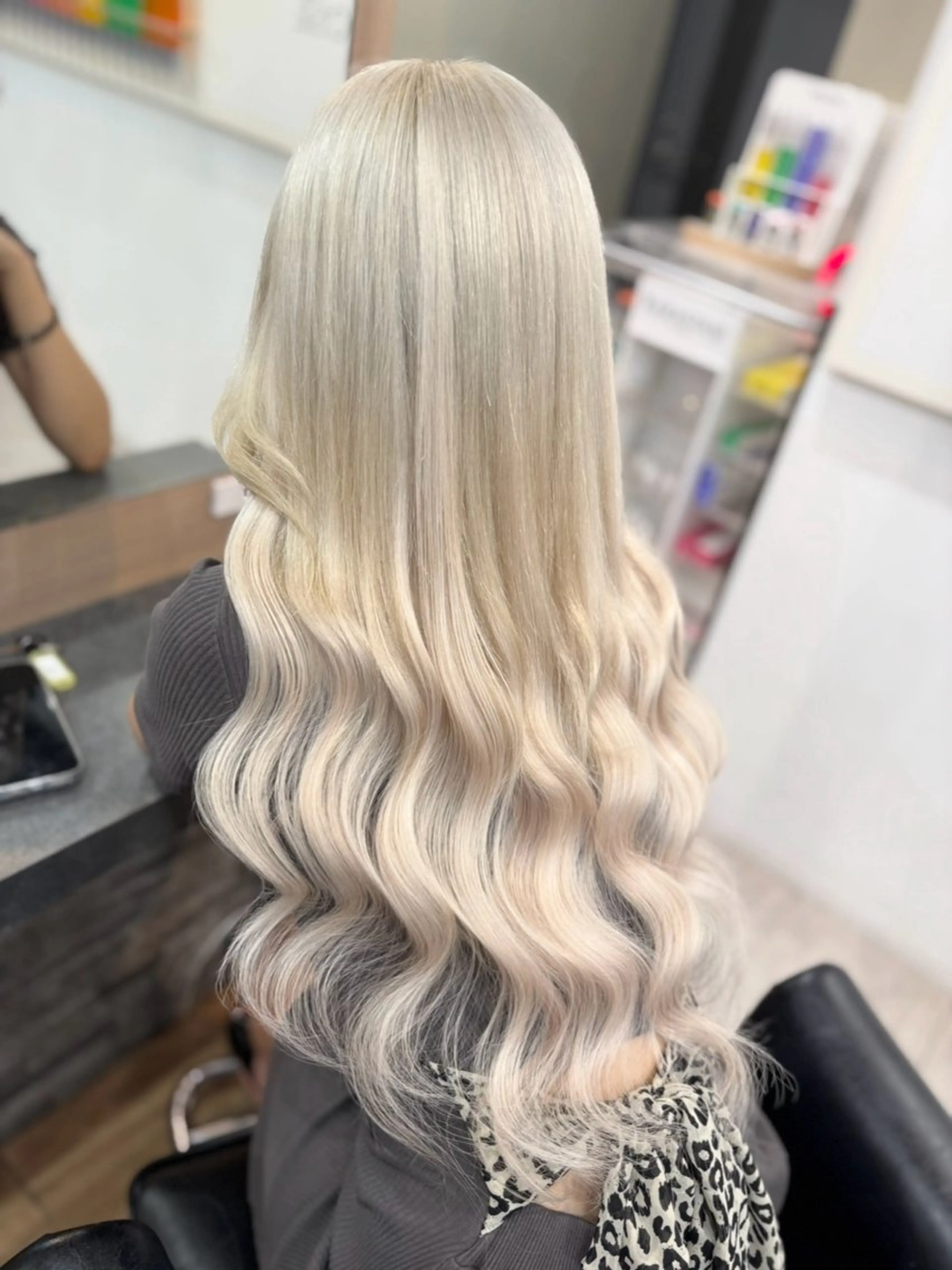 ロング カラー ブロンド ホワイトブロンド カット ヘアカラー エクステ 横浜/エクステ特化× 艶カラー/あいかのヘアスタイル