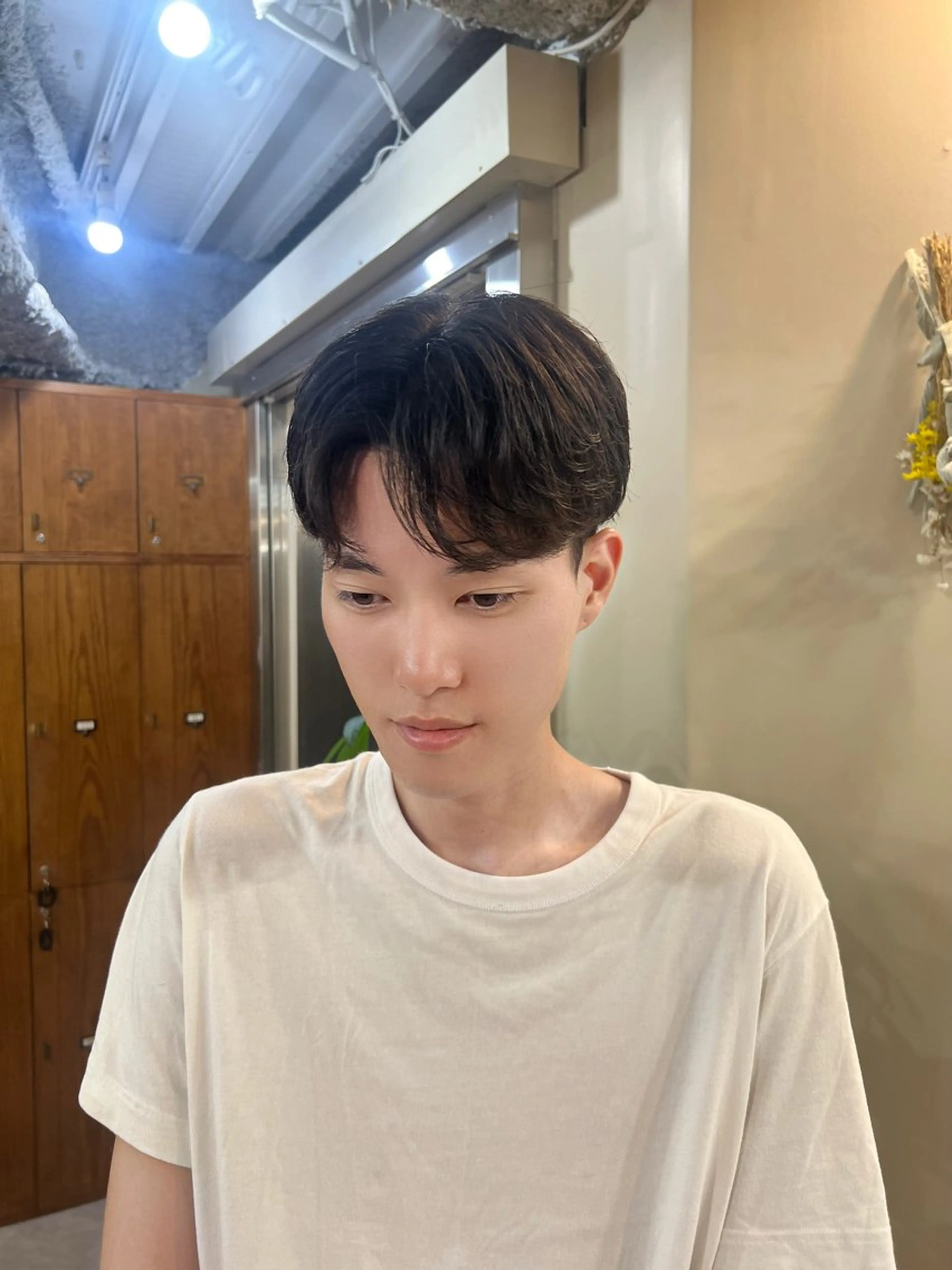 ショート メンズ カット パーマ メンズ職人/センター パート/富沢真斗のヘアスタイル