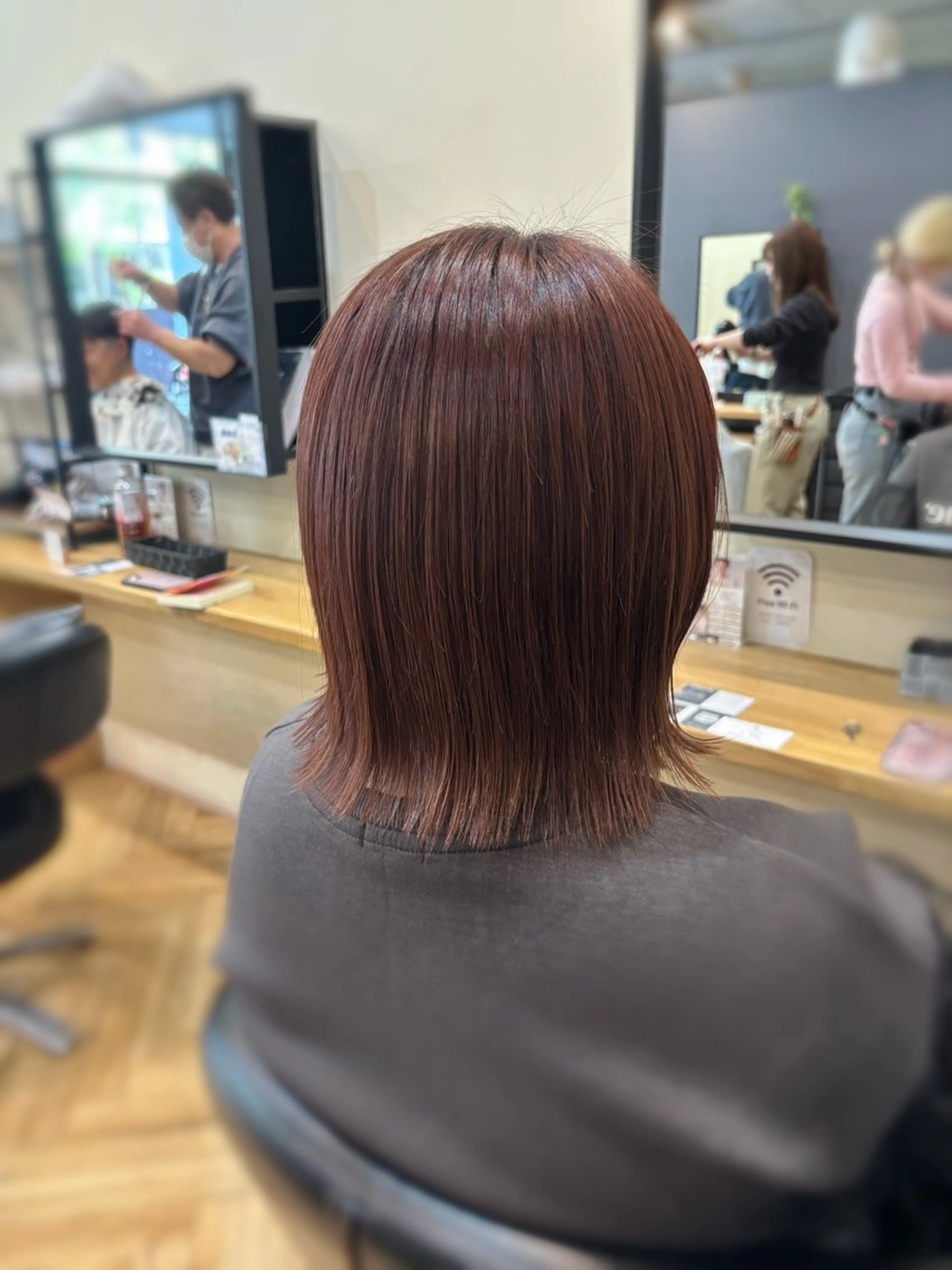 ショート ボブ 外ハネヘア 鎌取/透明感カラー /ボブ/顔まわりのヘアスタイル