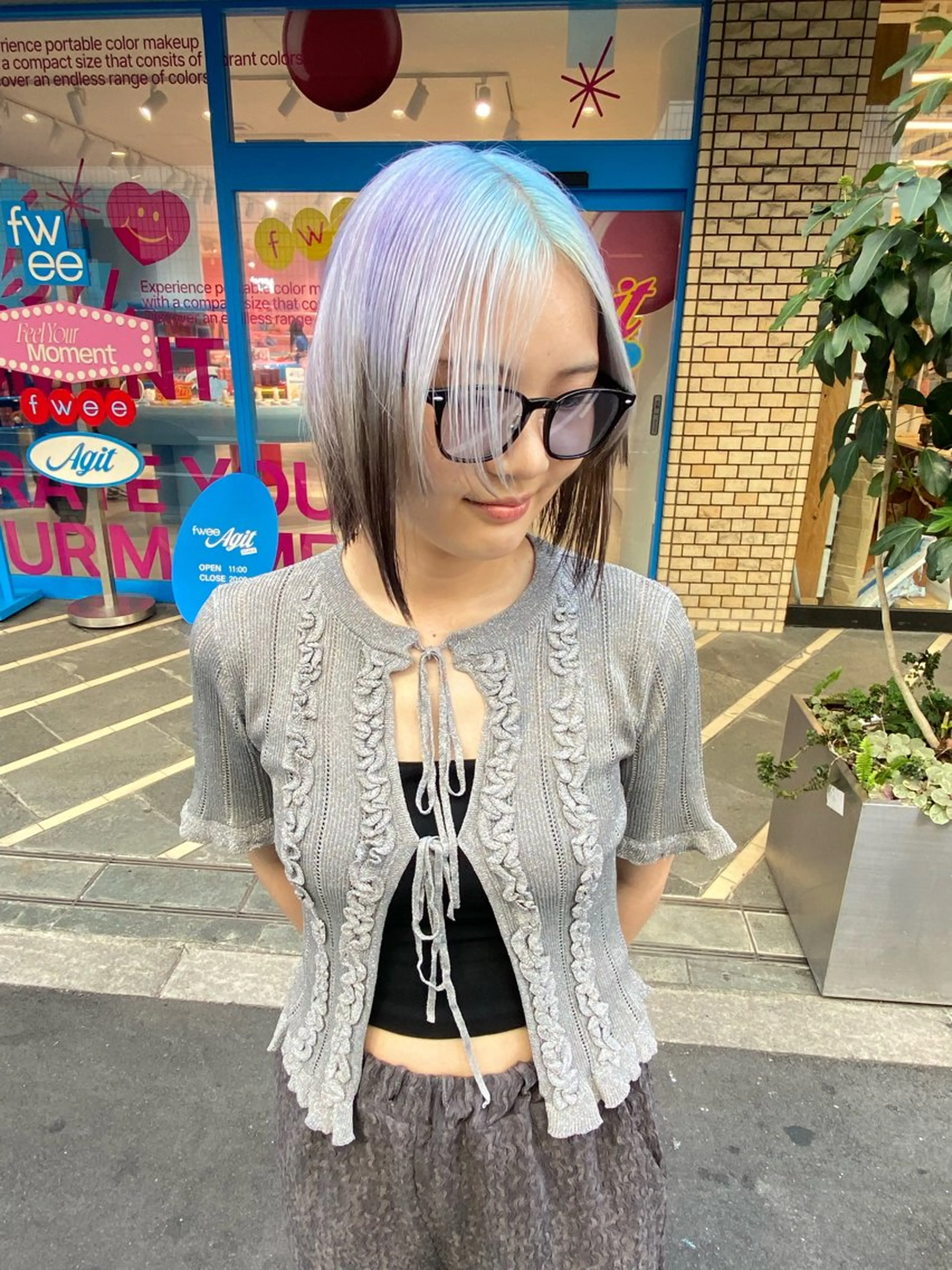 [デザインカラー]2回ケアブリーチ＋オンカラー＋デザインカラー＋1ステップトリートの写真