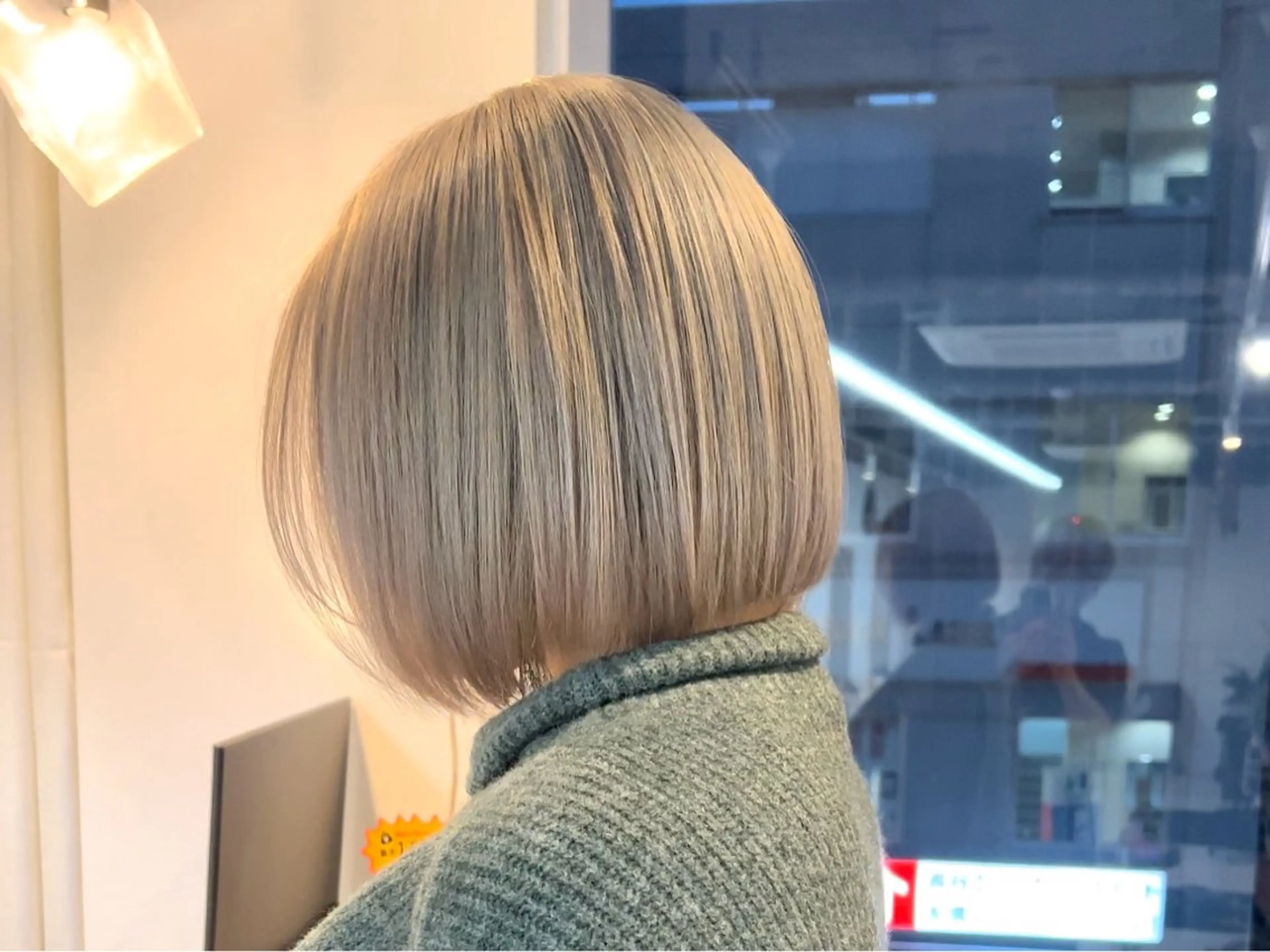 ミディアム カラー カット ヘアカラー トリートメント ボブ/韓国ボブ/ブリ ーチ/鈴木康平のヘアスタイル