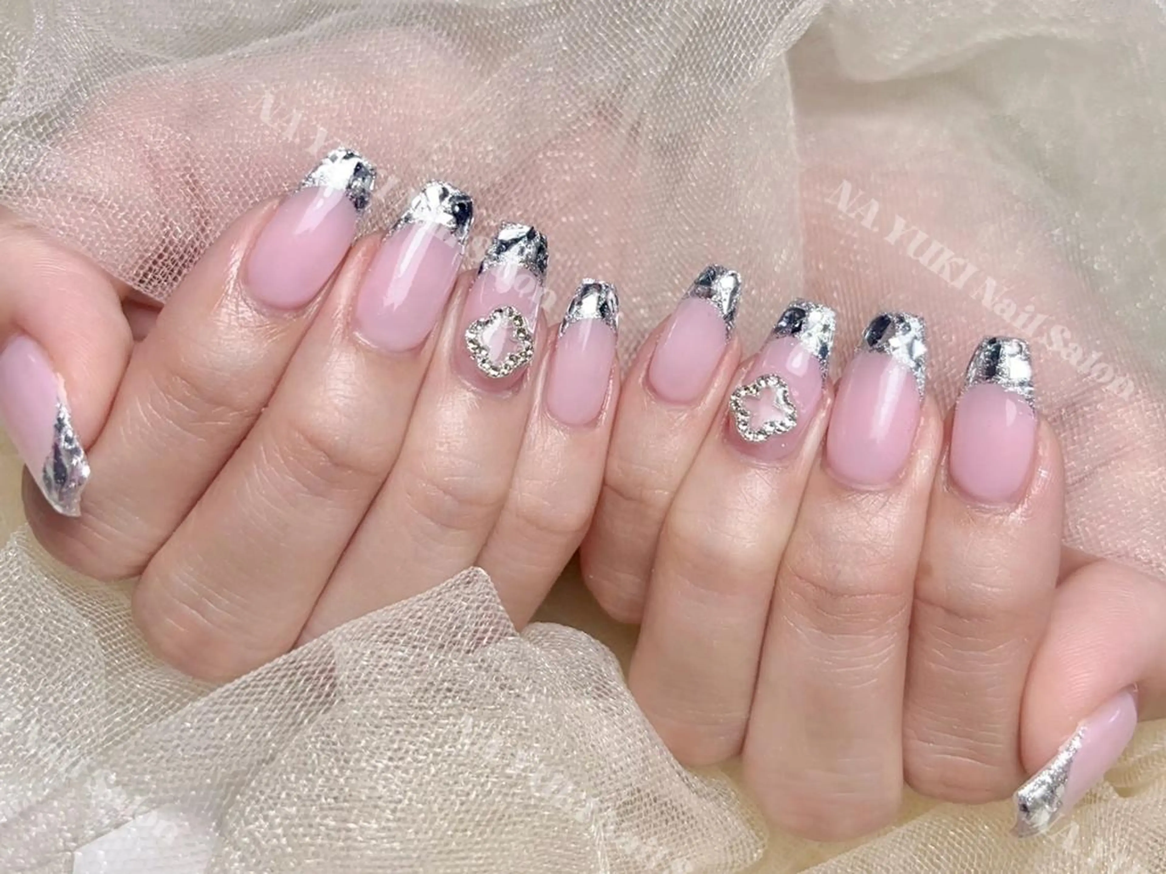 ネイル ハンドネイル ハンドケア Queenie 🦋のネイルデザイン