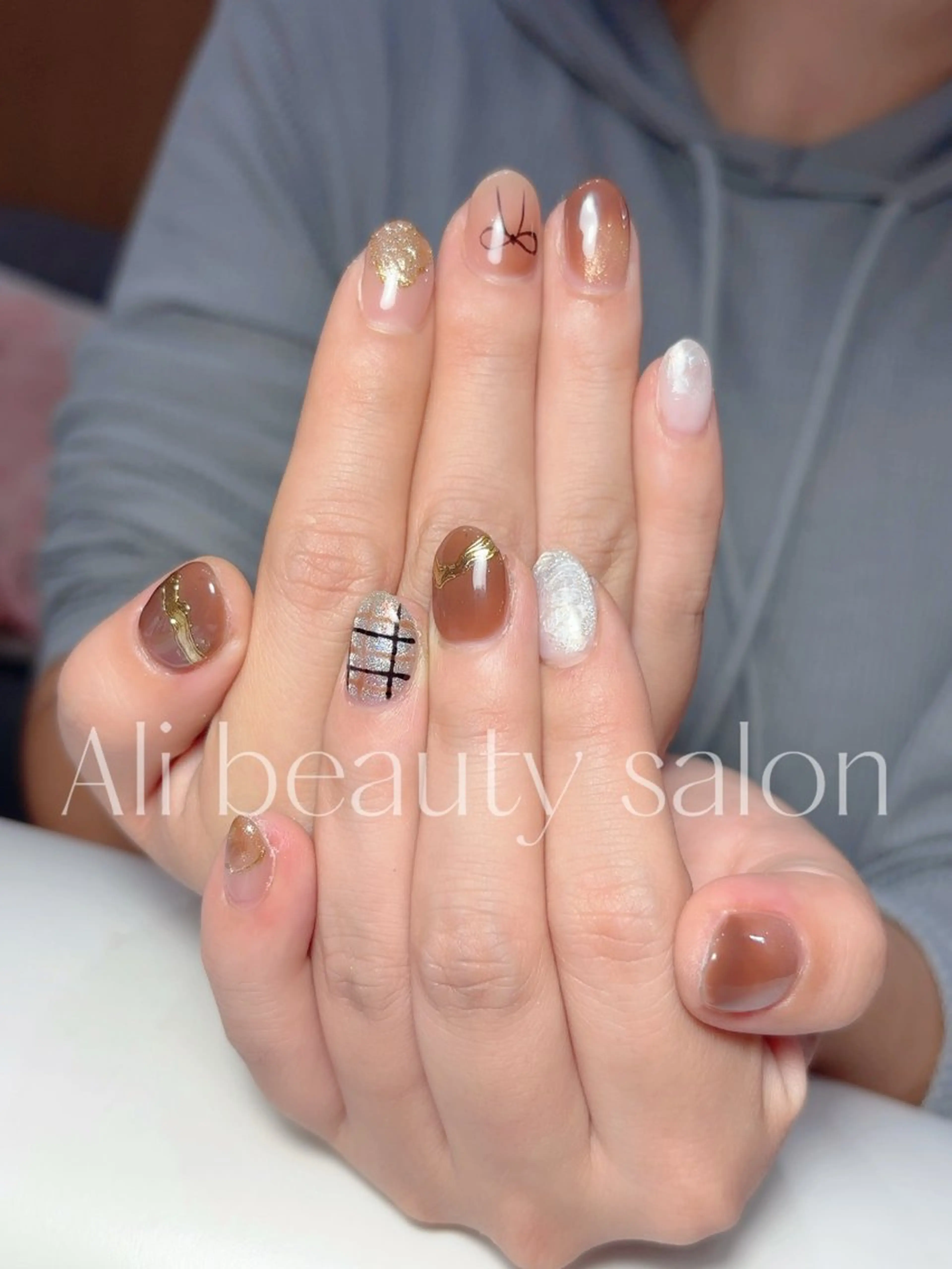 ネイル ミラーネイル 持ち込み ハンドネイル Ali 新小岩 ネイル専門のネイルデザイン