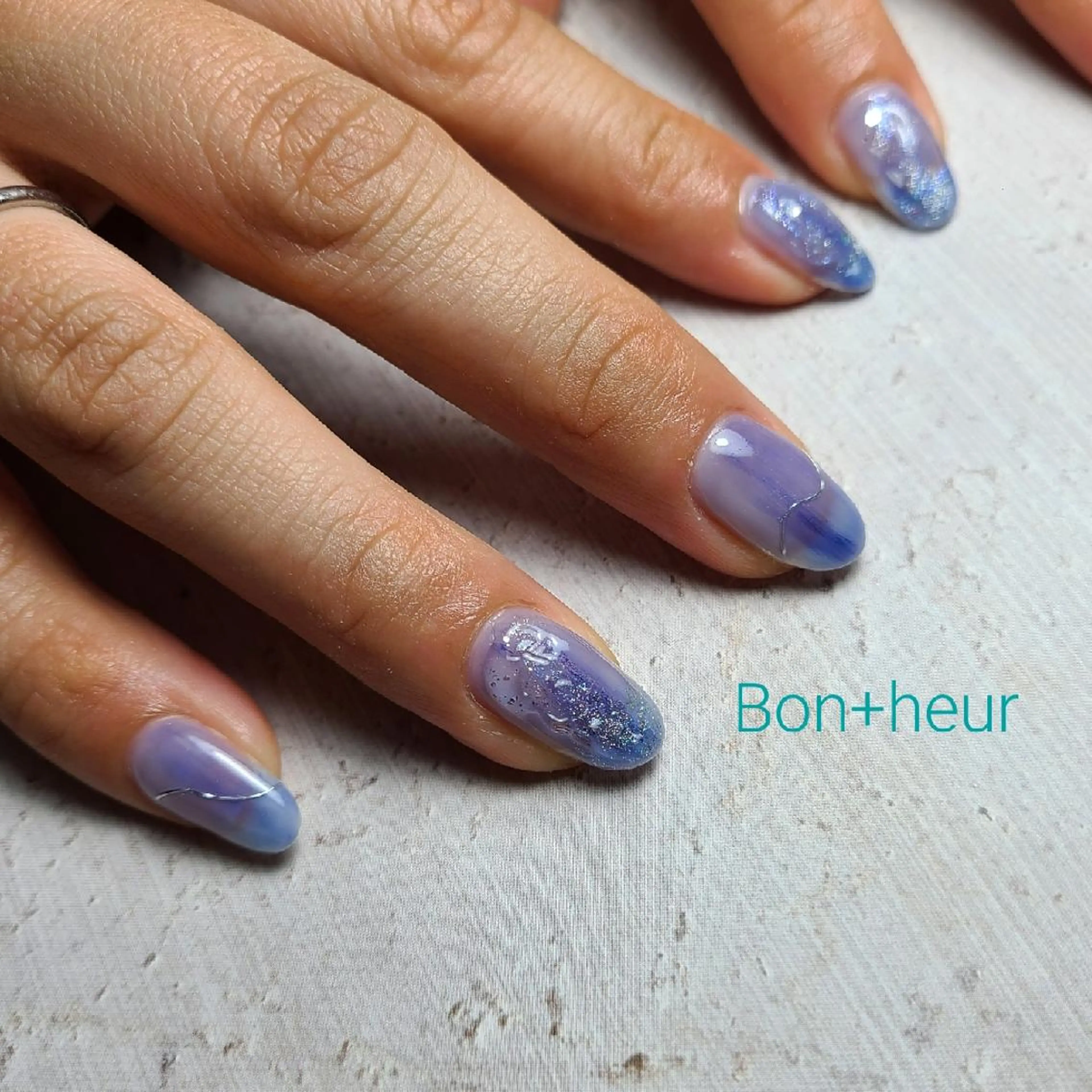 ネイル フラワーネイル ジェルネイル グラデーション ラメ(グリッター) ラメグラデーション 宮口 紗子のネイルデザイン