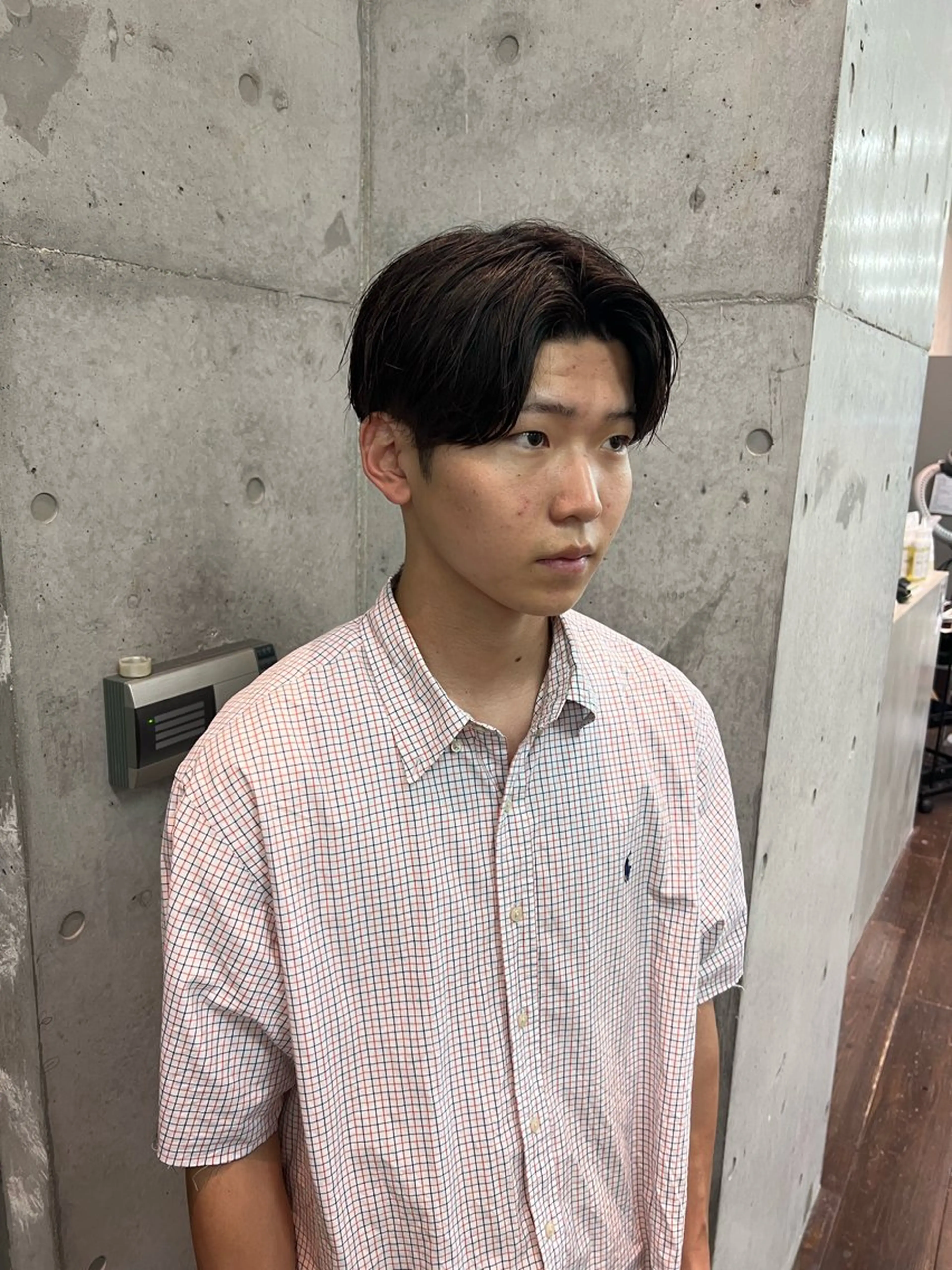 ミディアム パーマ メンズ ミディアムパーマ センターパート メンズパーマ カット 縮毛矯正 spin-off shift所属・メンズ特化美容師 /たけしのヘアスタイル