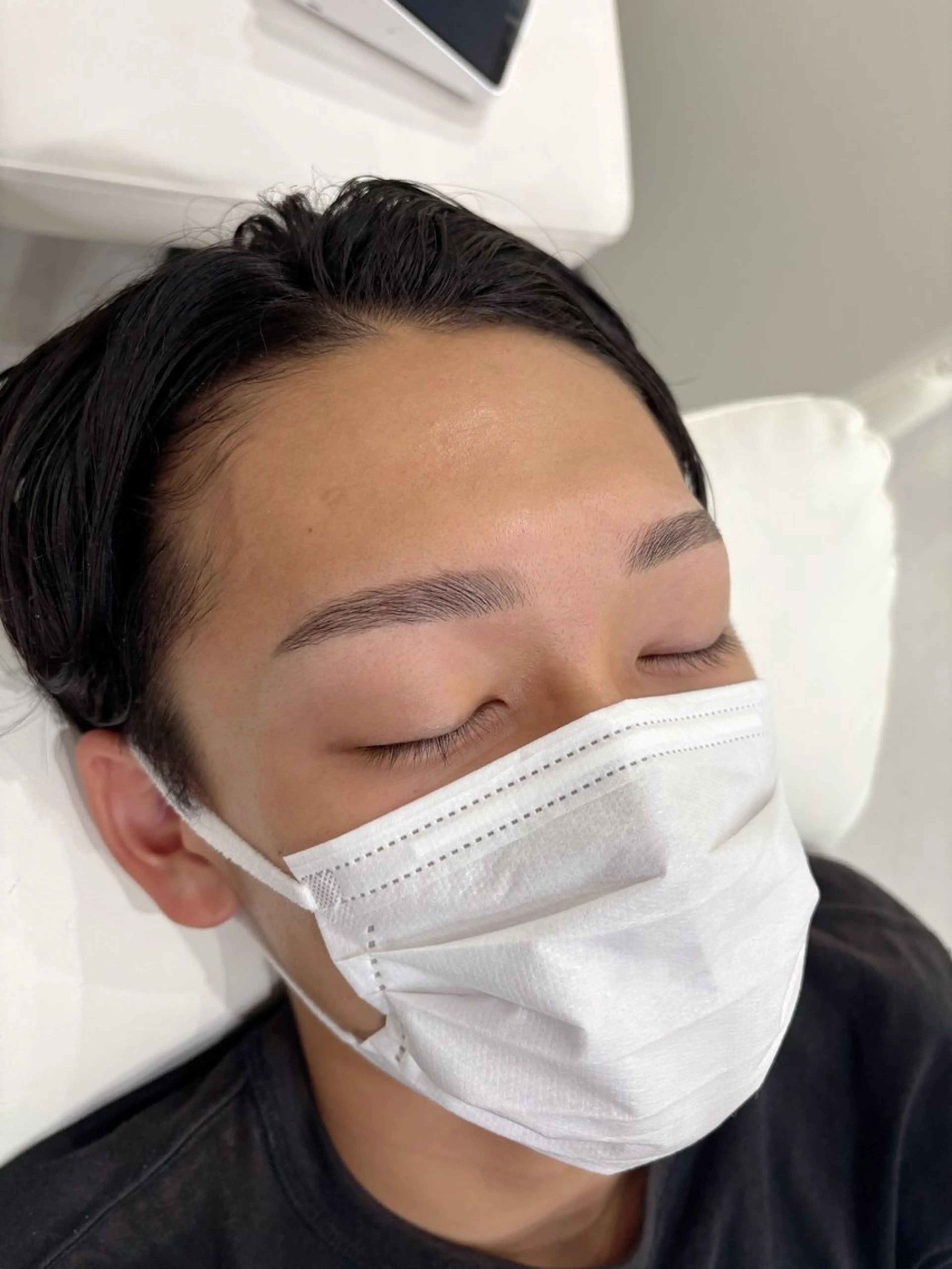 メンズ アイブロウ アイブロウサロン店長 🫧AMIの眉毛・アイブロウイメージ