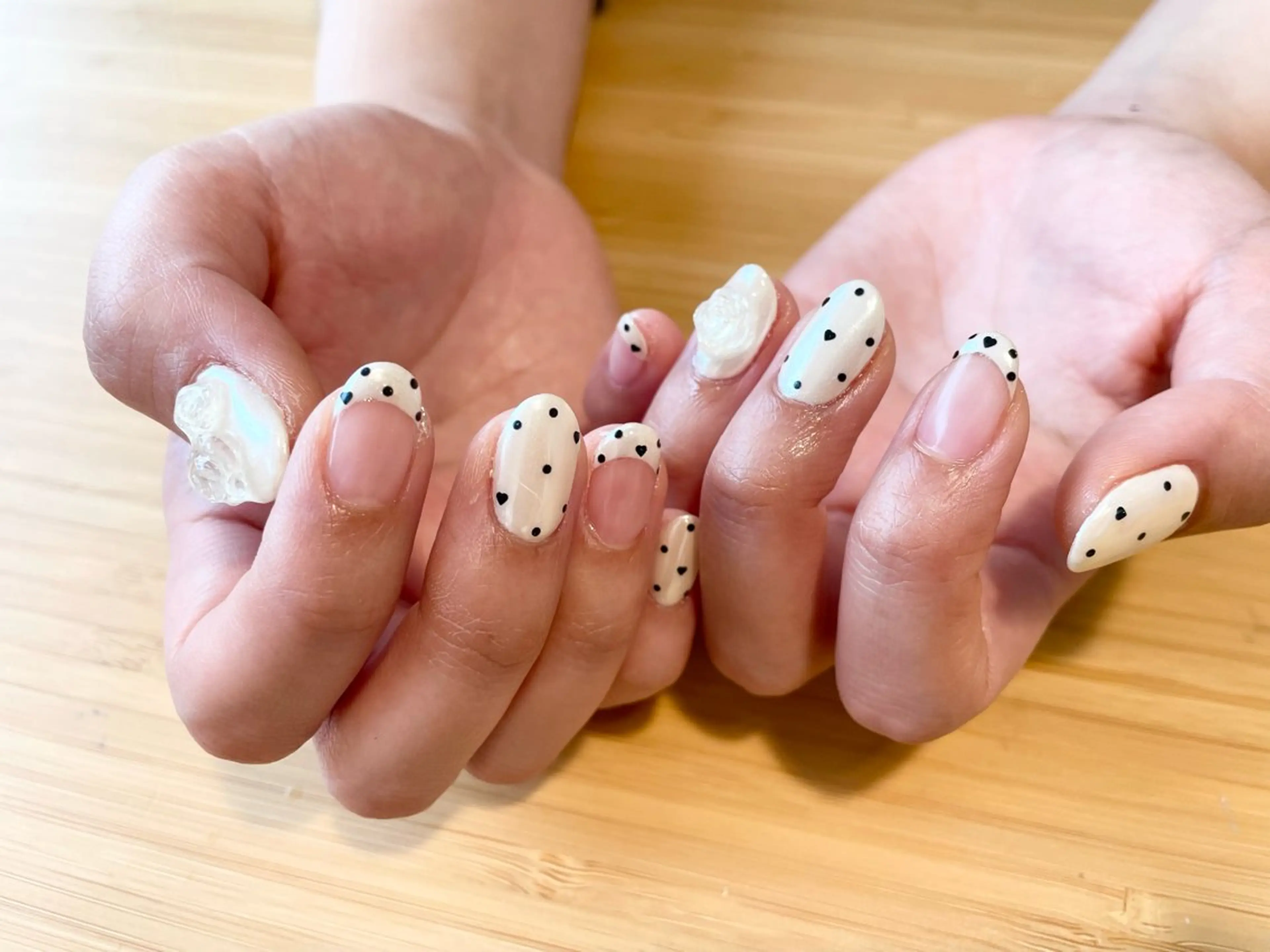 ネイル ドット フラワーネイル ハンドネイル Nailist Missaのネイルデザイン