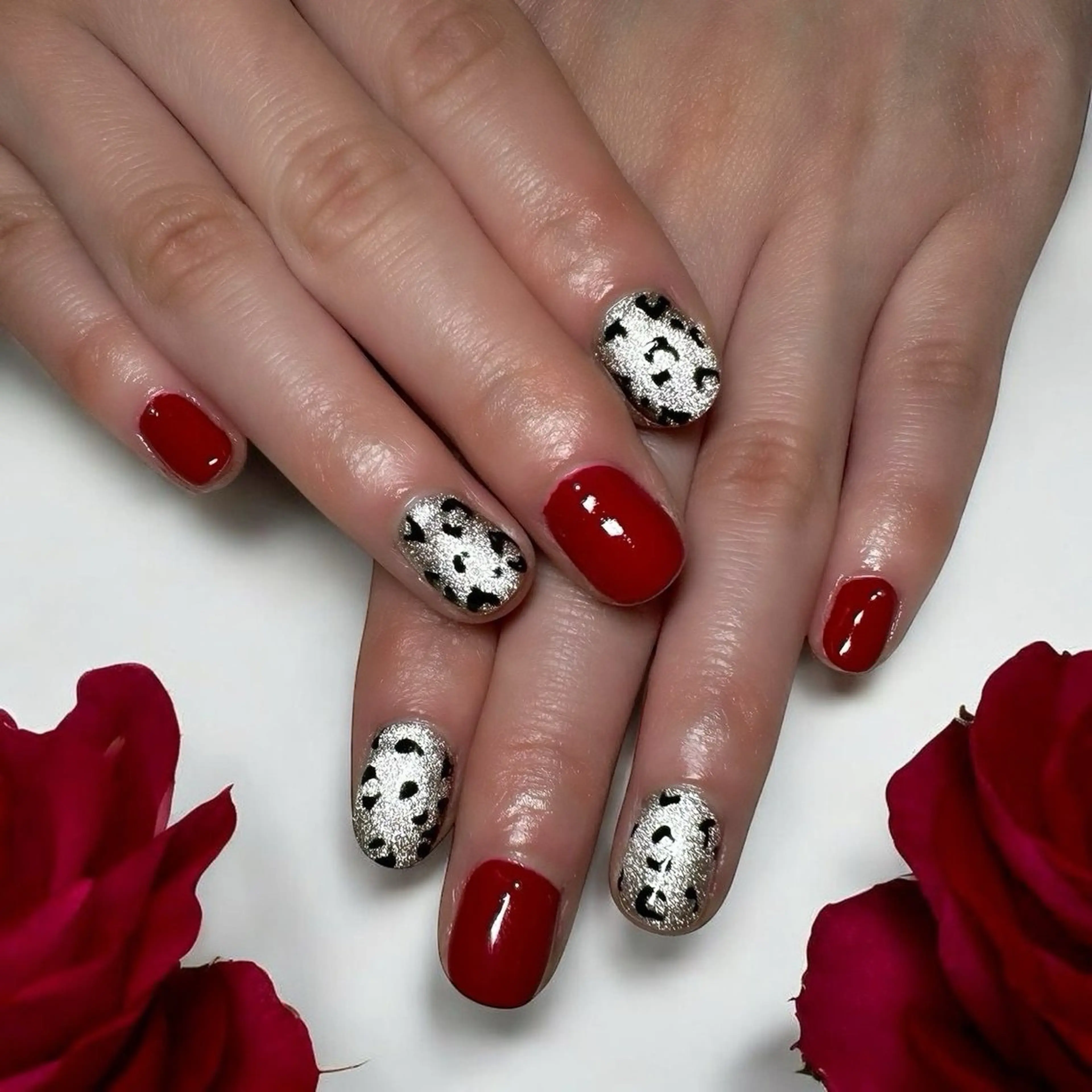 ネイル サロン・ド・フェルメール所属・サロンド フェルメールのマツエク・マツパデザイン