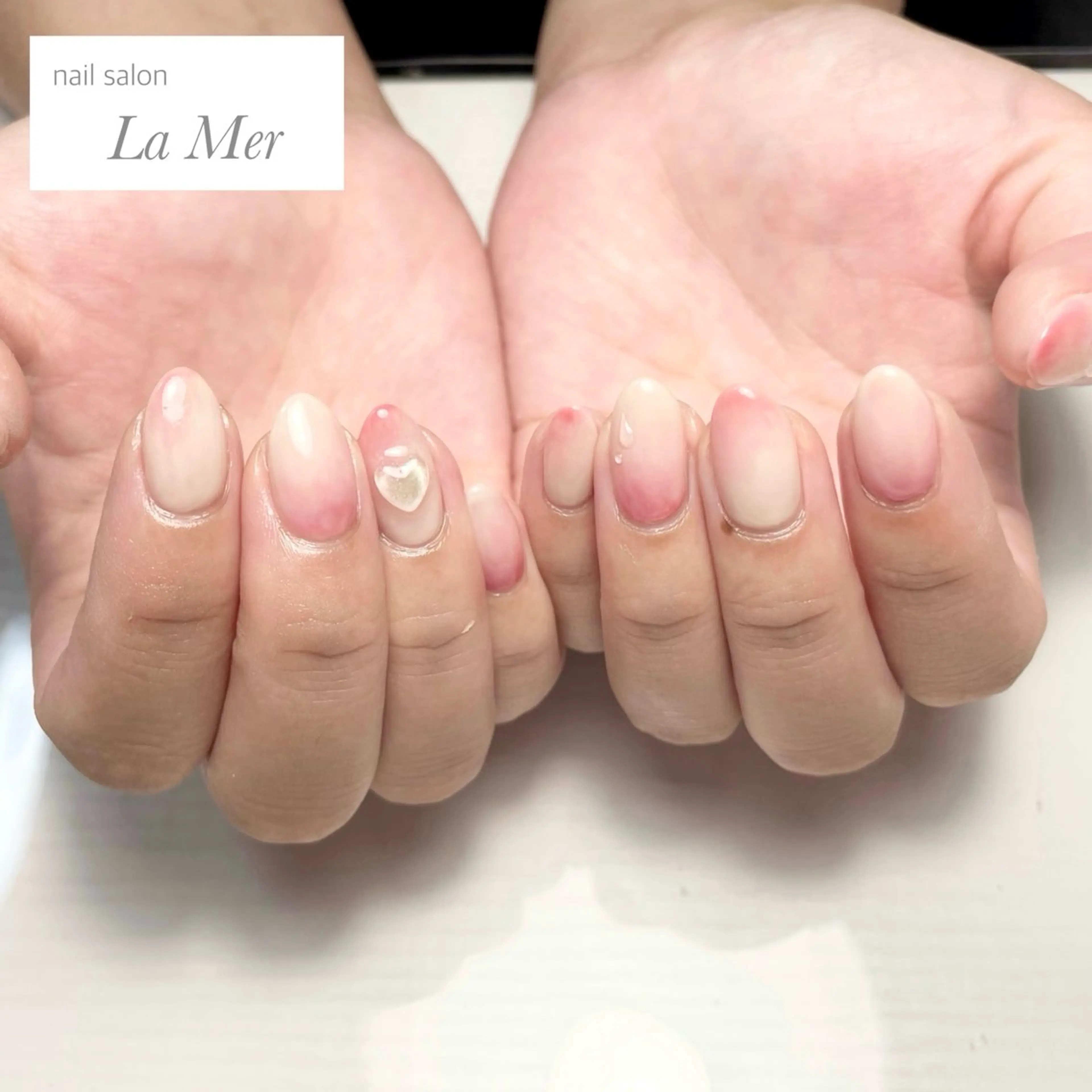 ネイル ハート 持ち込み ニュアンスネイル オフィスネイル ピンク nailsalon La Merのネイルデザイン