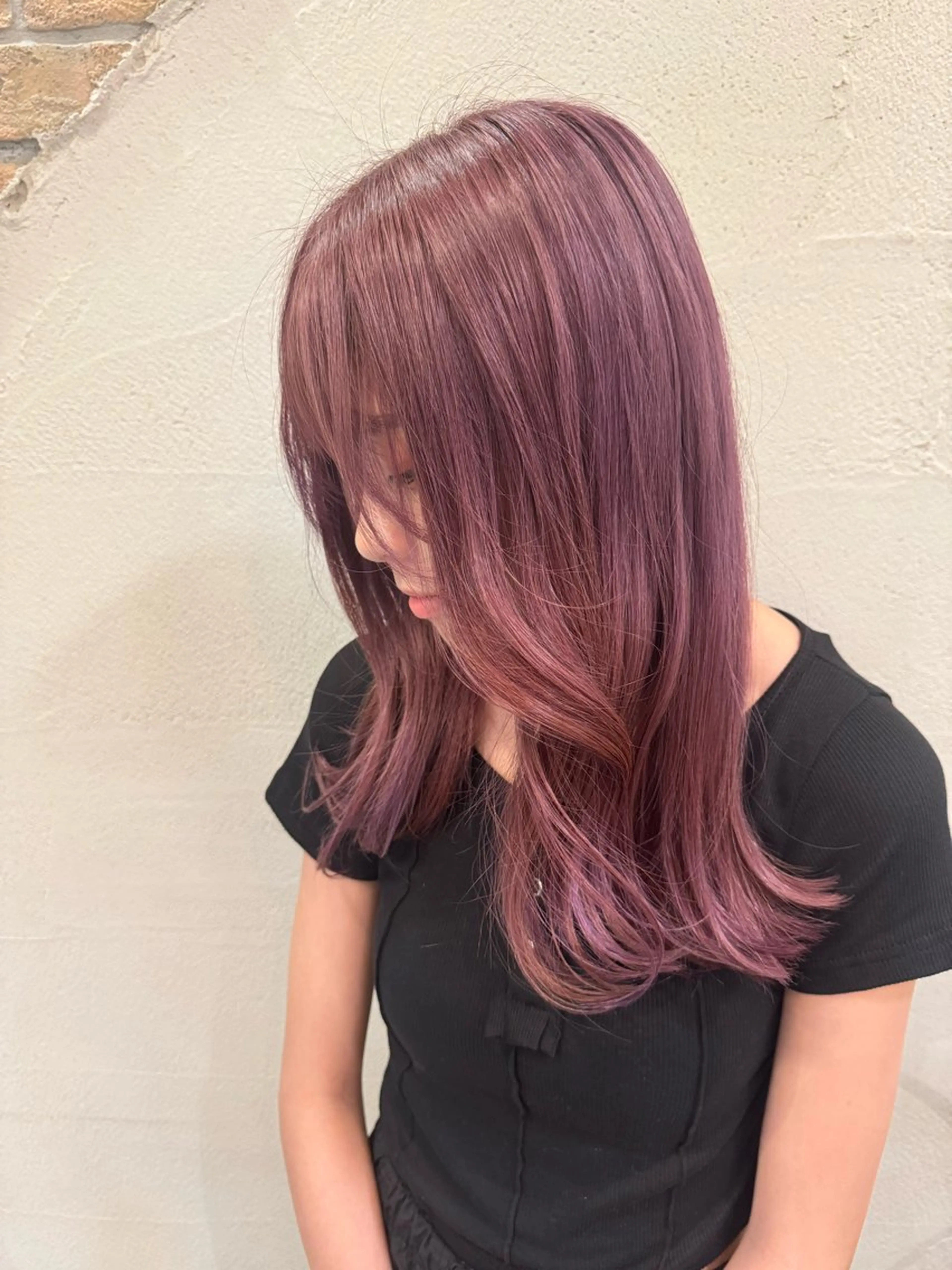 ロング ピンクラベンダー 韓国風🇰🇷レイヤ ーKEI🇰🇷のヘアスタイル