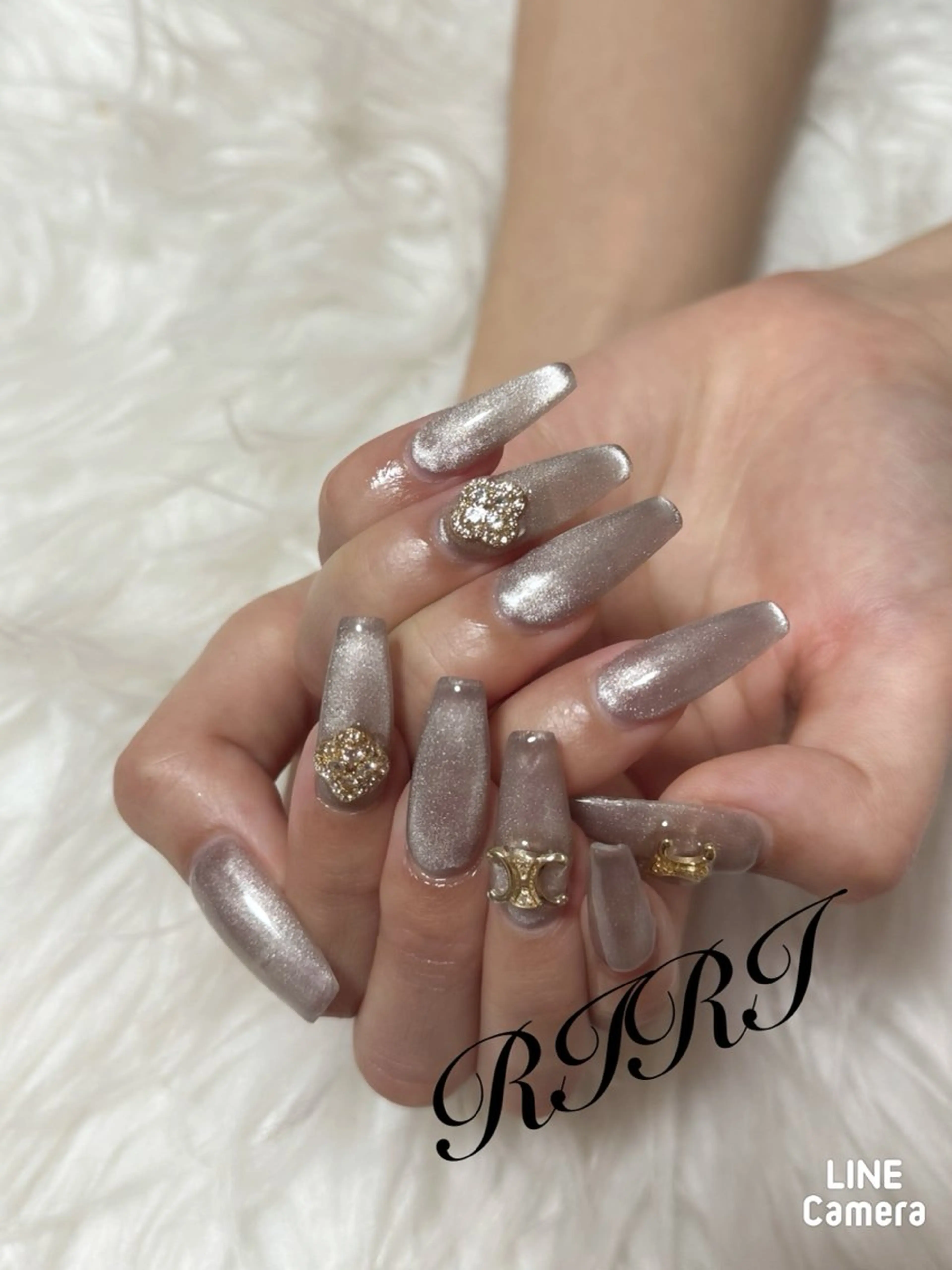 ネイル ジェルネイル ロングネイル マグネットネイル スカルプネイル シンプルネイル ハンドネイル riri オーナーのネイルデザイン