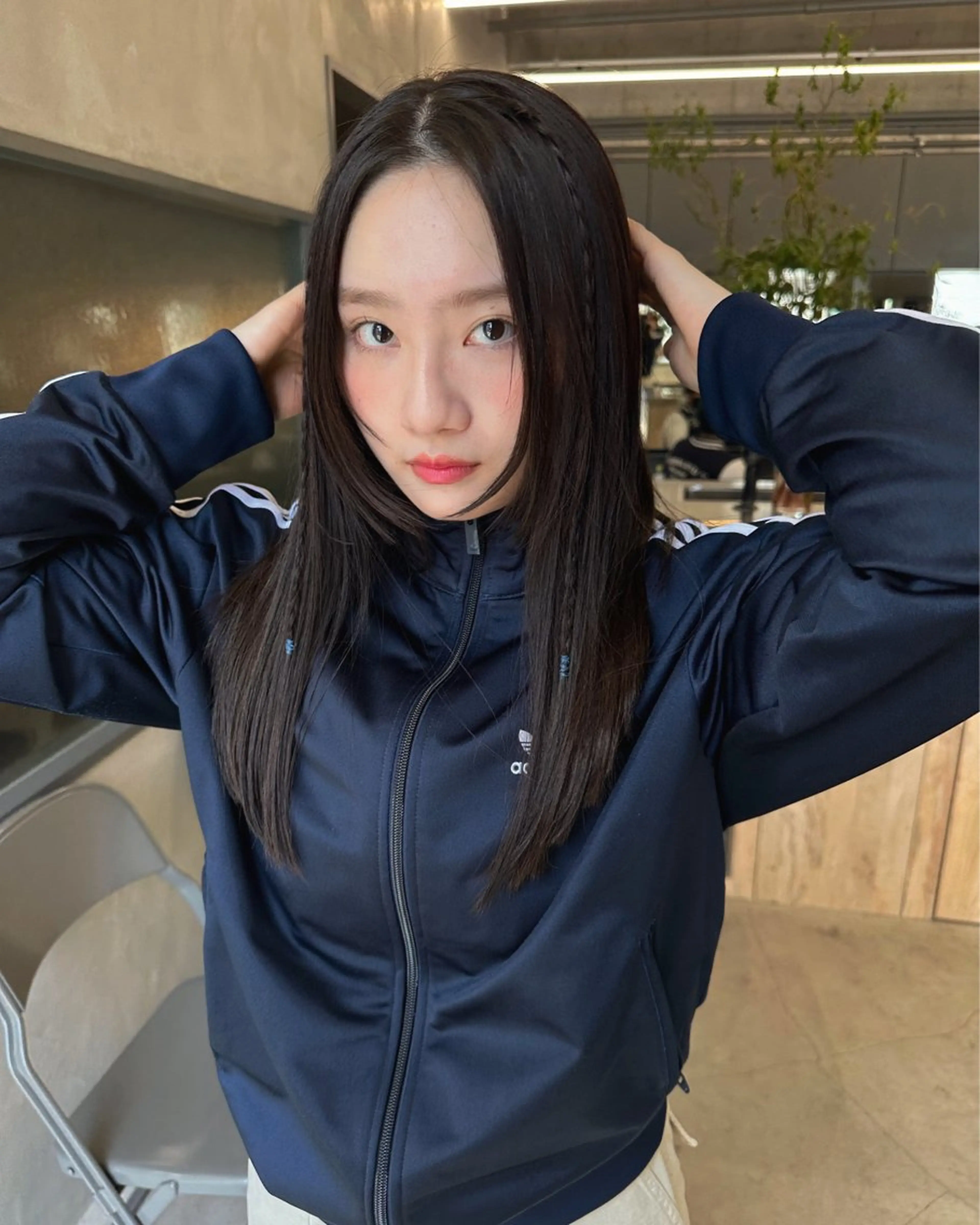 セミロング カラー お悩み解決パーマ hana🩰のヘアスタイル