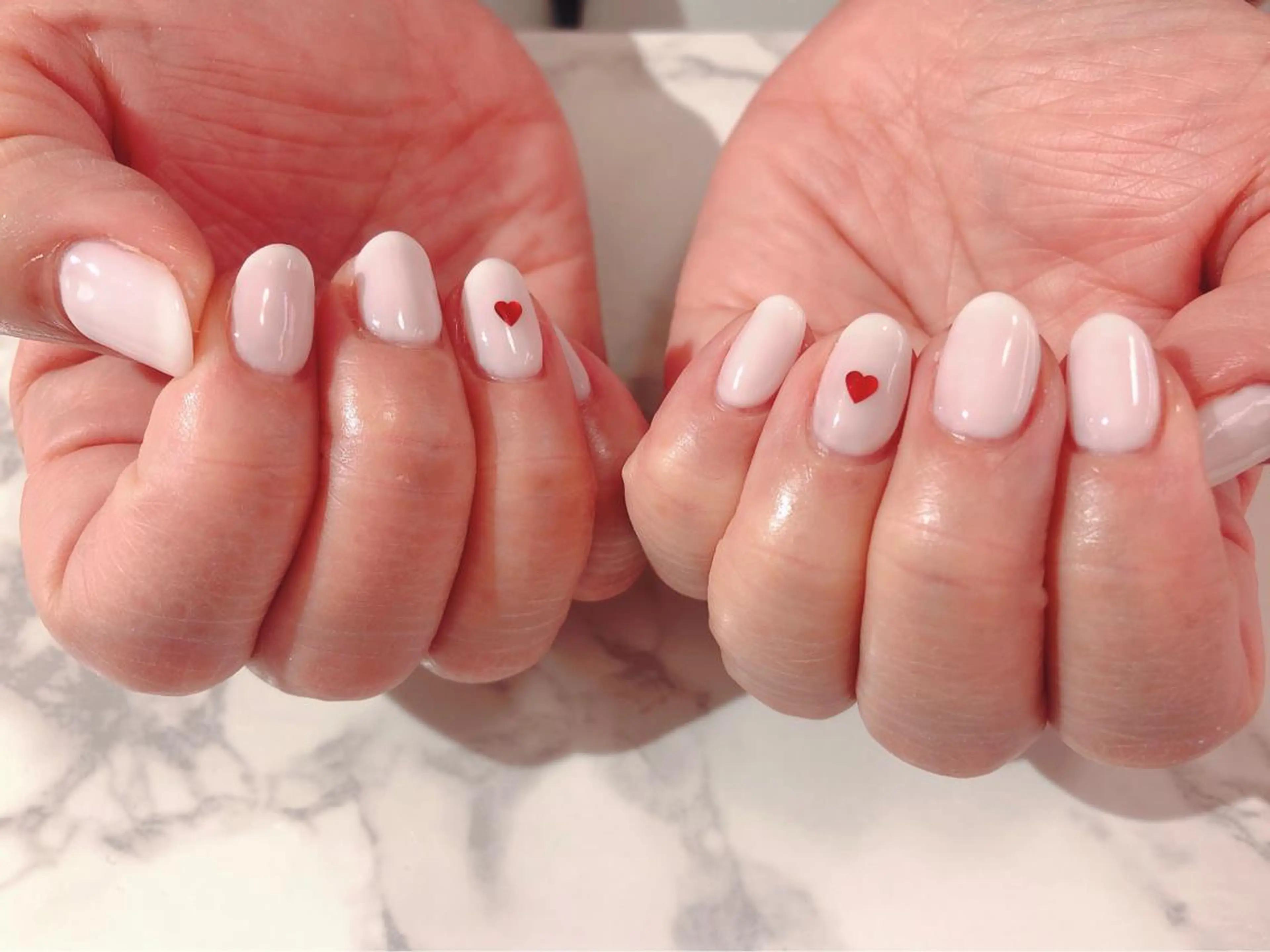 ネイル ジェルネイル Regaro i.sのネイルデザイン