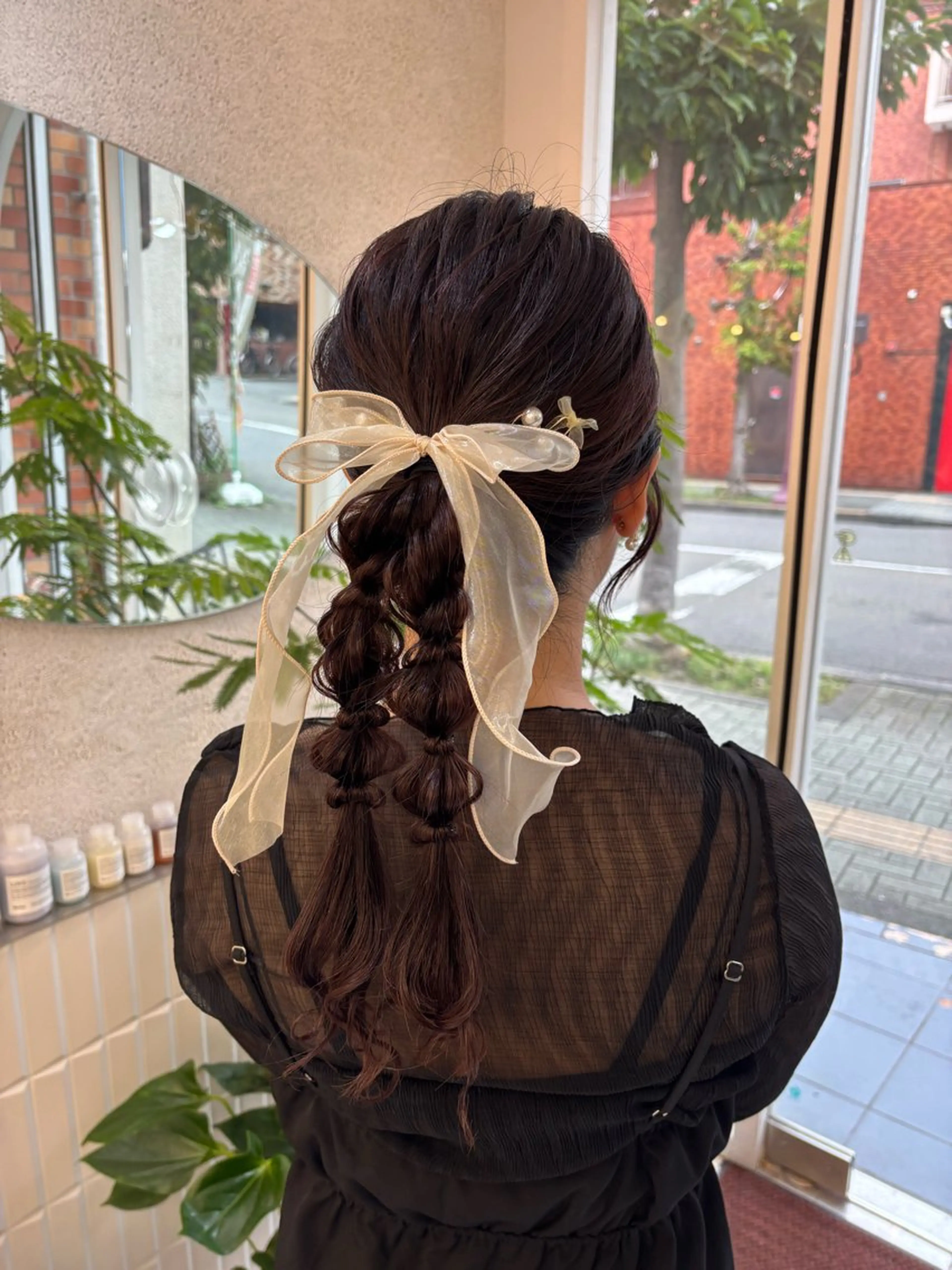 ロング ヘアセット リン🔔ボブ cut ベージュカラー🤎のヘアスタイル