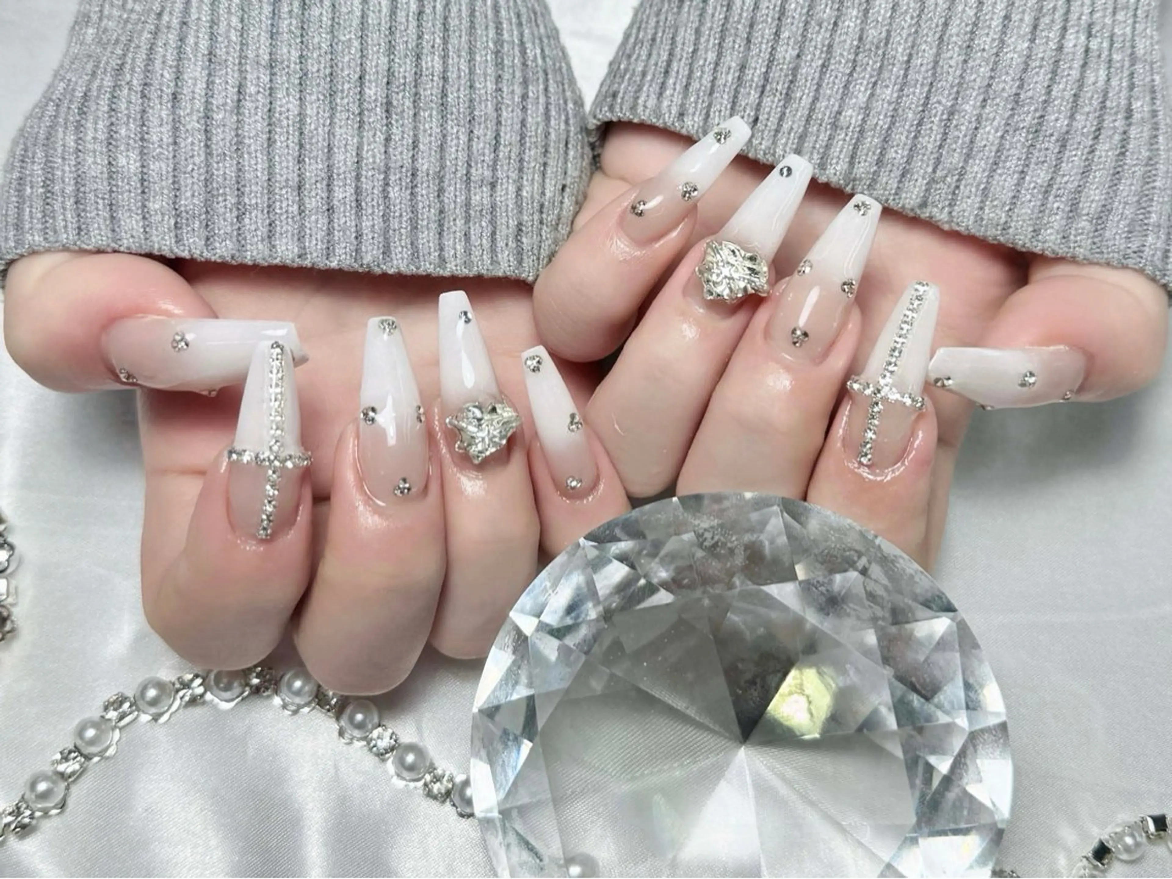 ネイル アートネイル ジェルネイル キラキラネイル 韓国ネイル ロングネイル ハンドネイル ハンドケア ぱん ちゃんのネイルデザイン