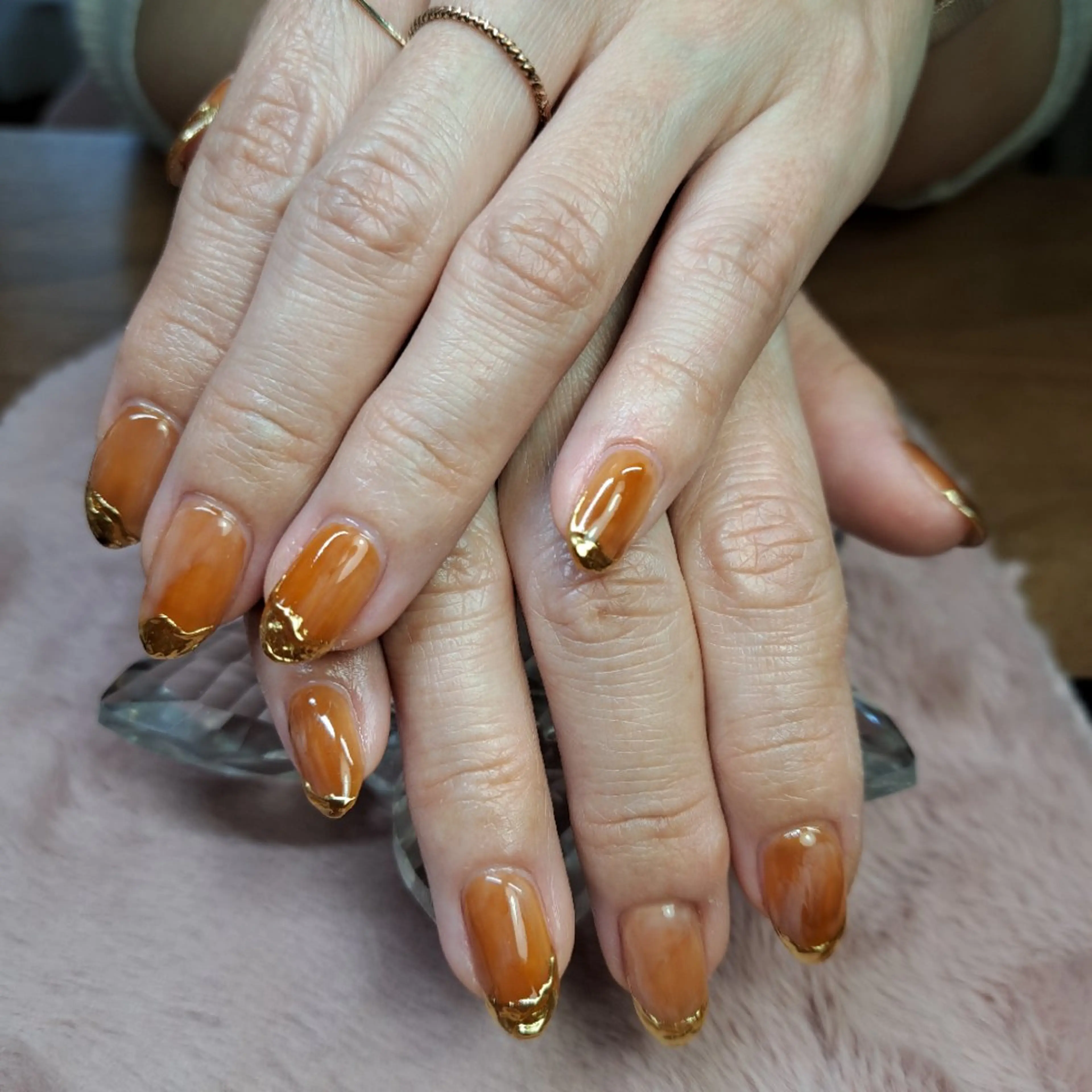 ネイル ゴールド ニュアンスネイル HAYASHI  Nのネイルデザイン