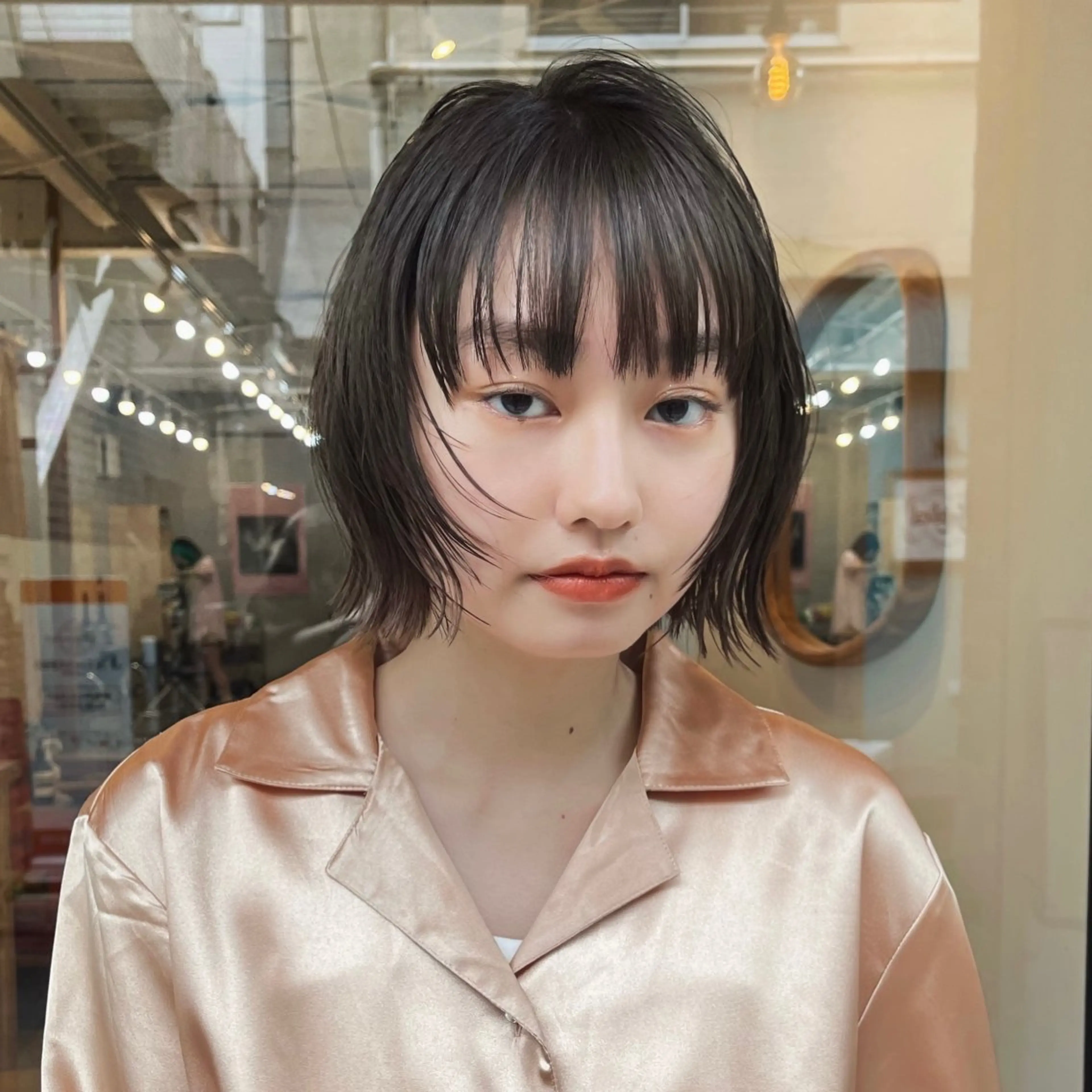 ミディアム ボブ 外ハネヘア くぎお けんじのヘアスタイル