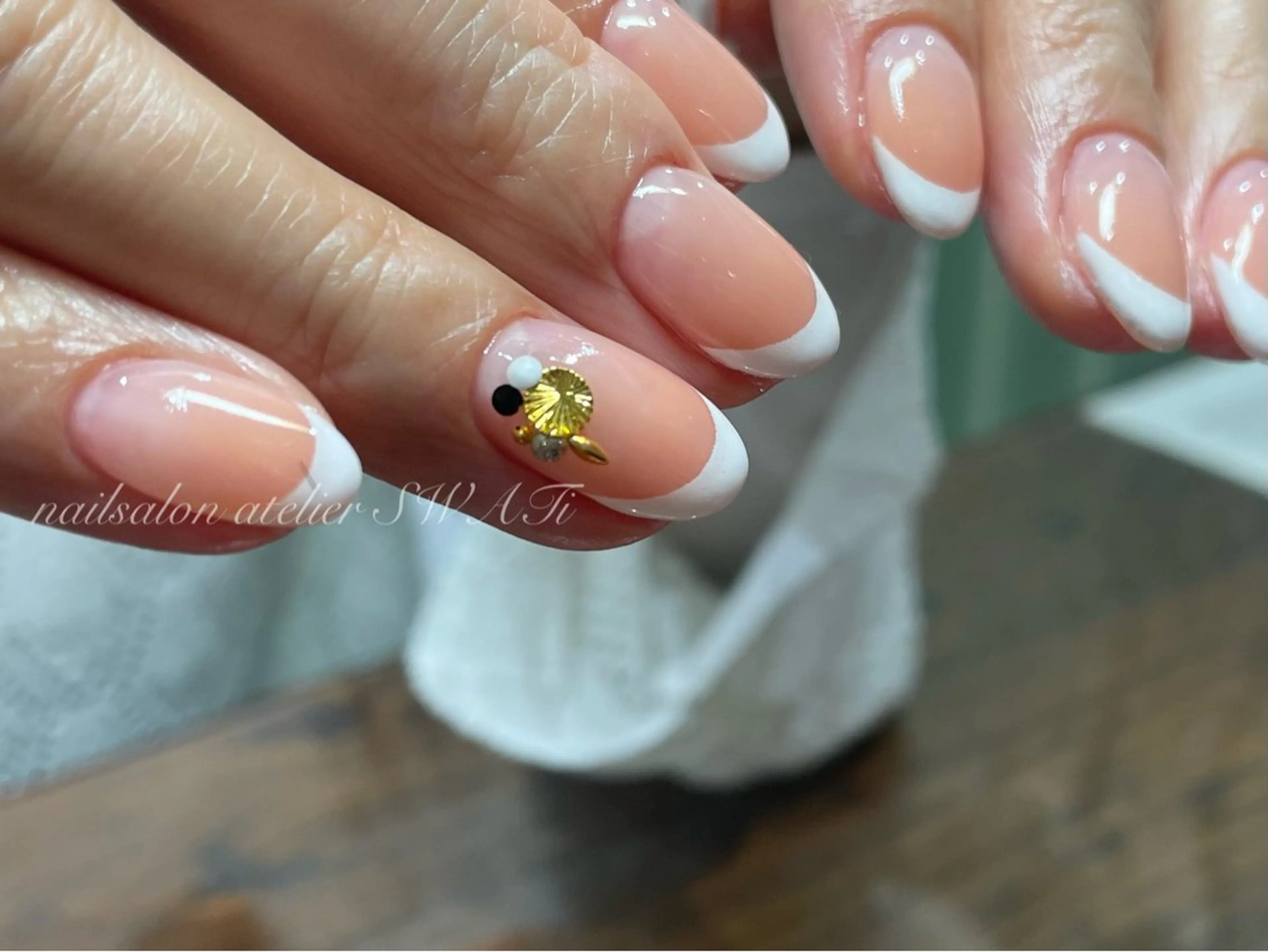 ネイル クリアネイル ハンドネイル ヘアーサロン大野所属・nailsalon SWATiのネイルデザイン